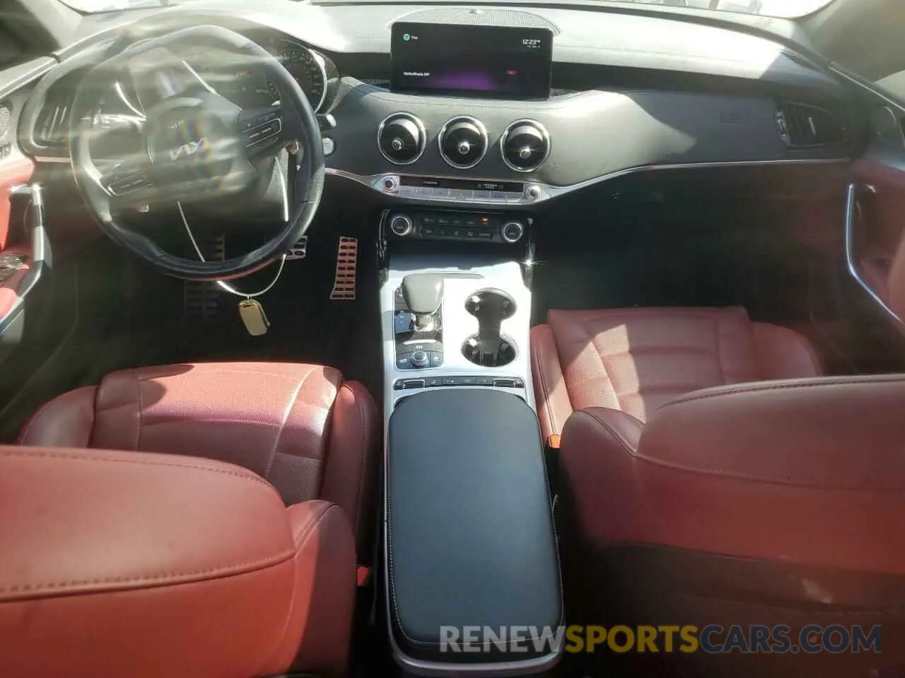 8 Фотография поврежденного автомобиля KNAE55LC6N6115780 KIA STINGER 2022