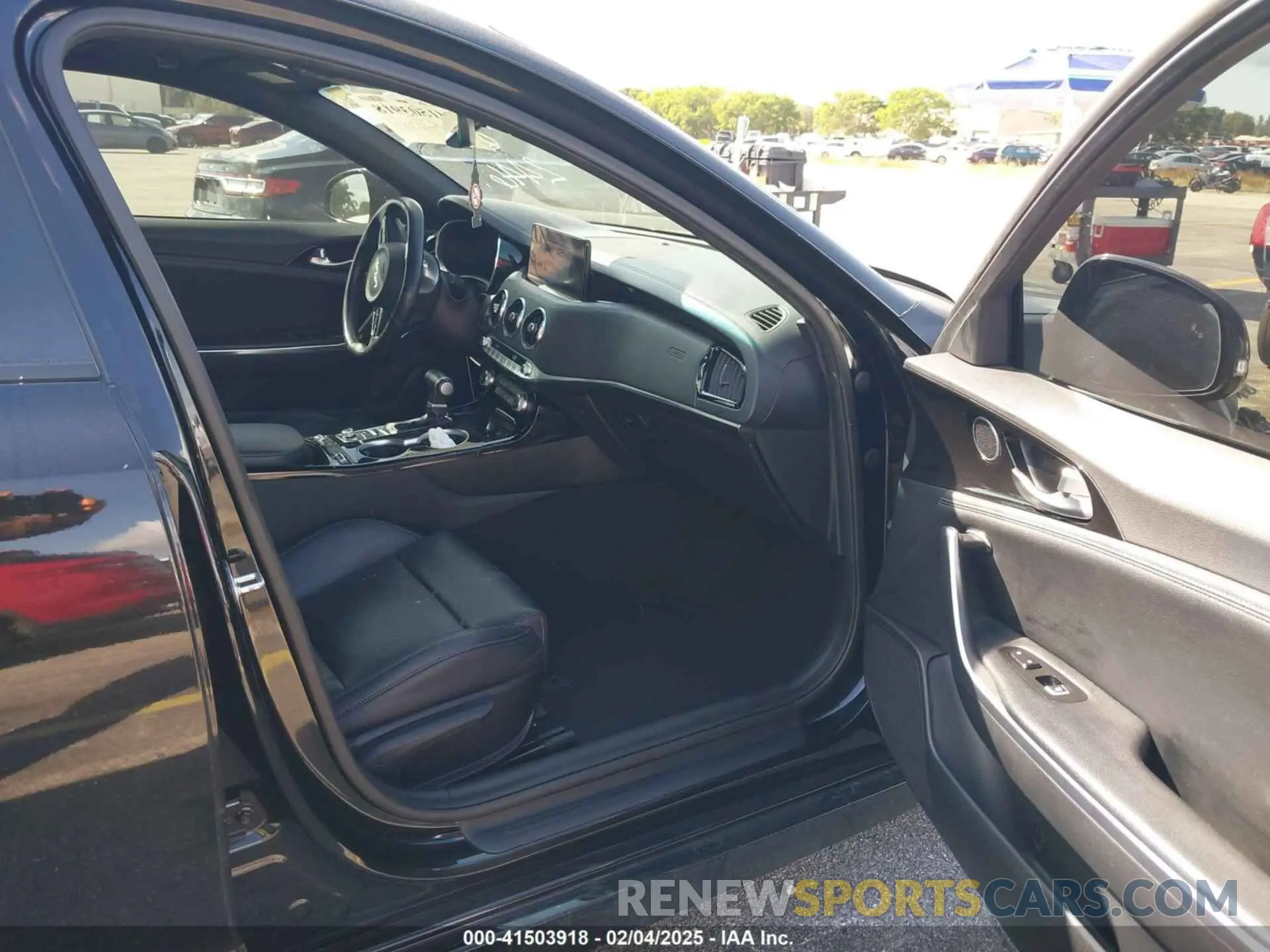 5 Photograph of a damaged car KNAE35LD0P6132446 KIA STINGER 2023
