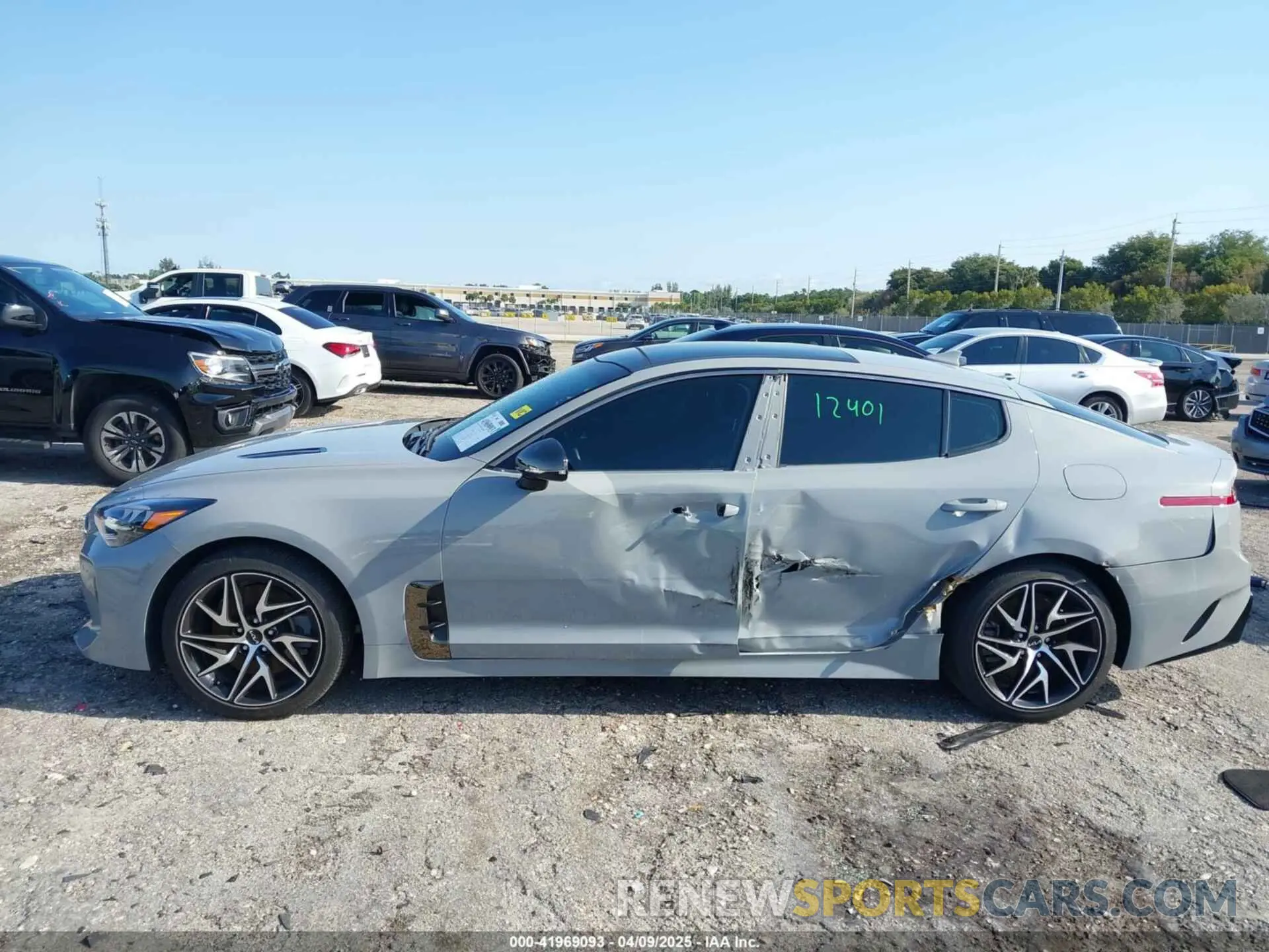 15 Photograph of a damaged car KNAE35LD3P6136247 KIA STINGER 2023