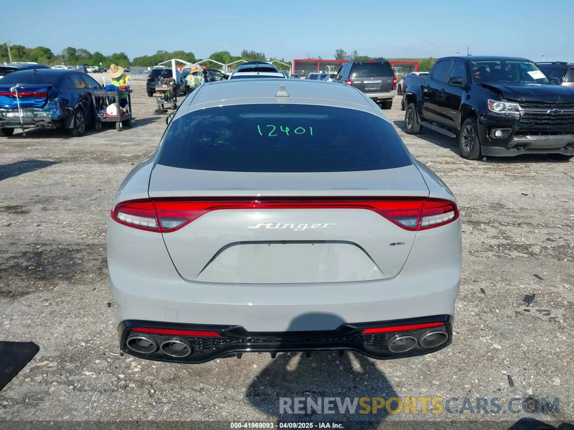17 Photograph of a damaged car KNAE35LD3P6136247 KIA STINGER 2023