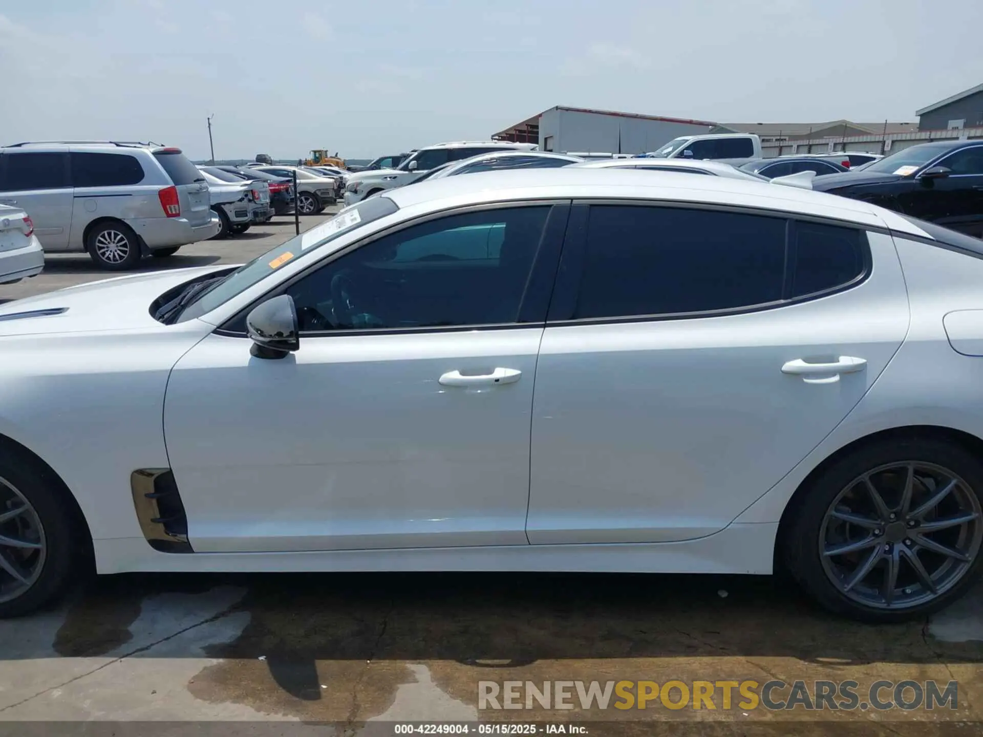 15 Фотография поврежденного автомобиля KNAE35LD8P6132386 KIA STINGER 2023