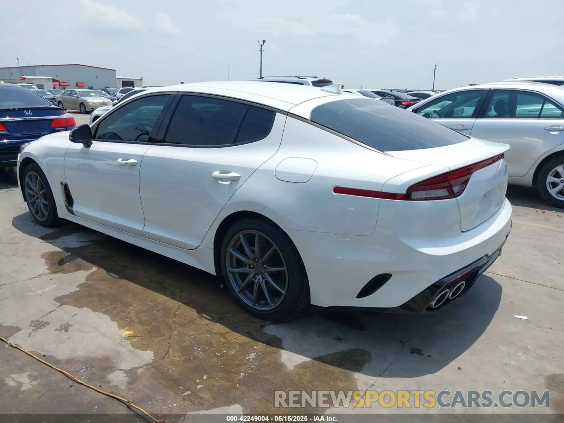 3 Фотография поврежденного автомобиля KNAE35LD8P6132386 KIA STINGER 2023