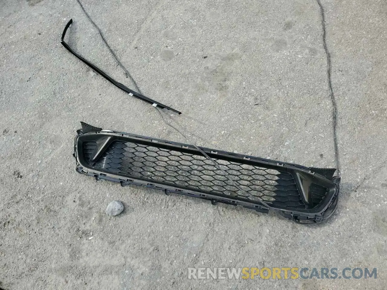 12 Photograph of a damaged car KNAE35LDXP6131353 KIA STINGER 2023