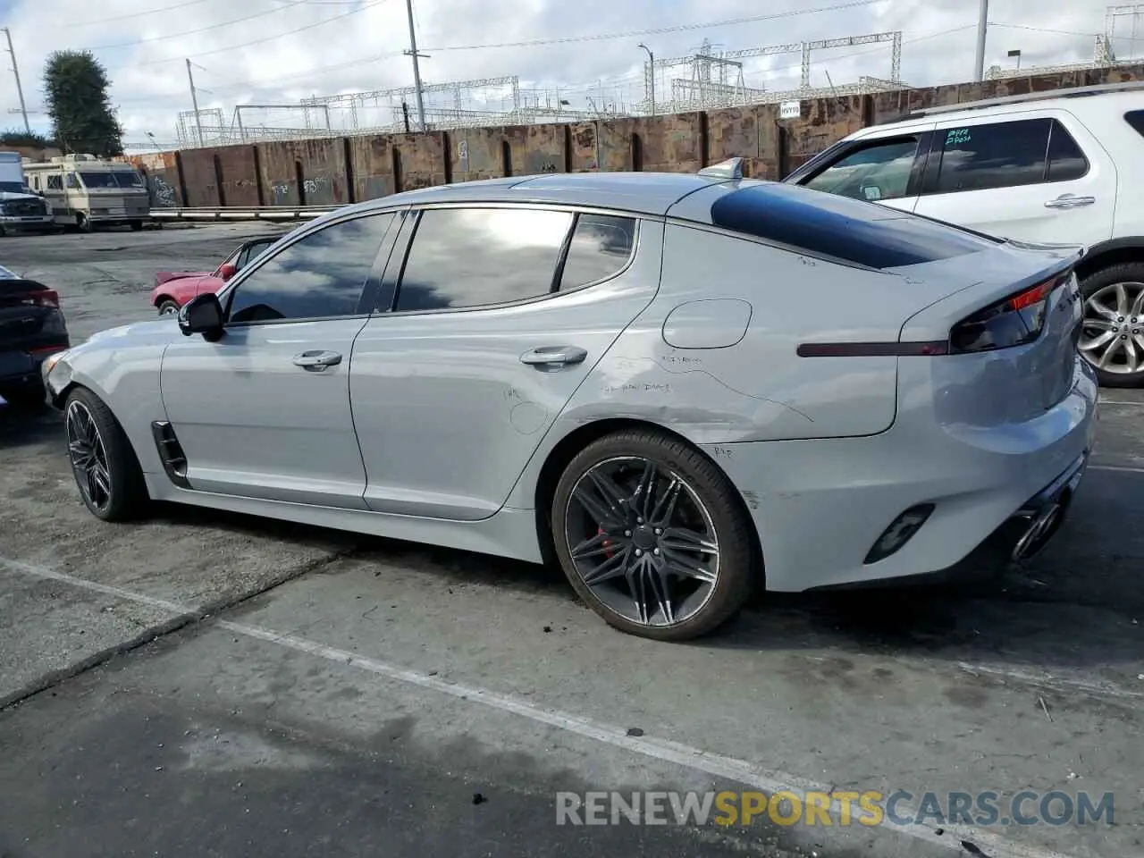 2 Фотография поврежденного автомобиля KNAE55LC1P6135390 KIA STINGER 2023