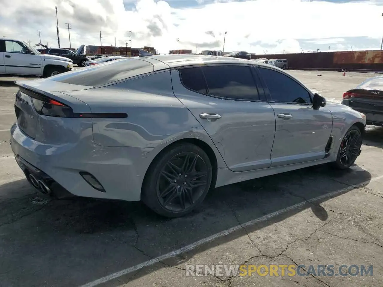 3 Фотография поврежденного автомобиля KNAE55LC1P6135390 KIA STINGER 2023