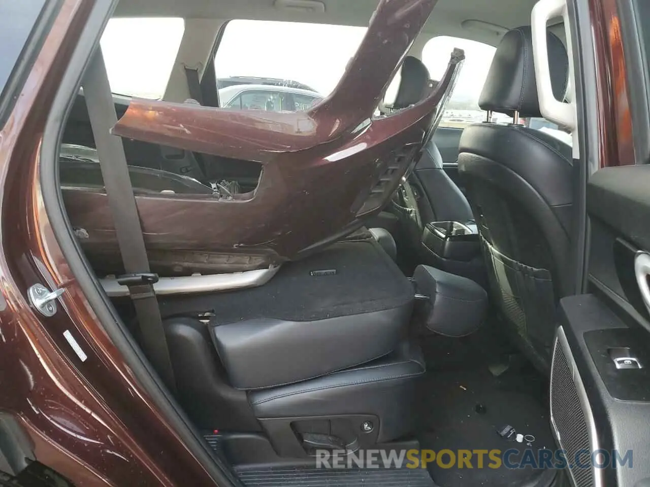 11 Photograph of a damaged car 5XYP24HC6LG059552 KIA TELLURIDE 2020