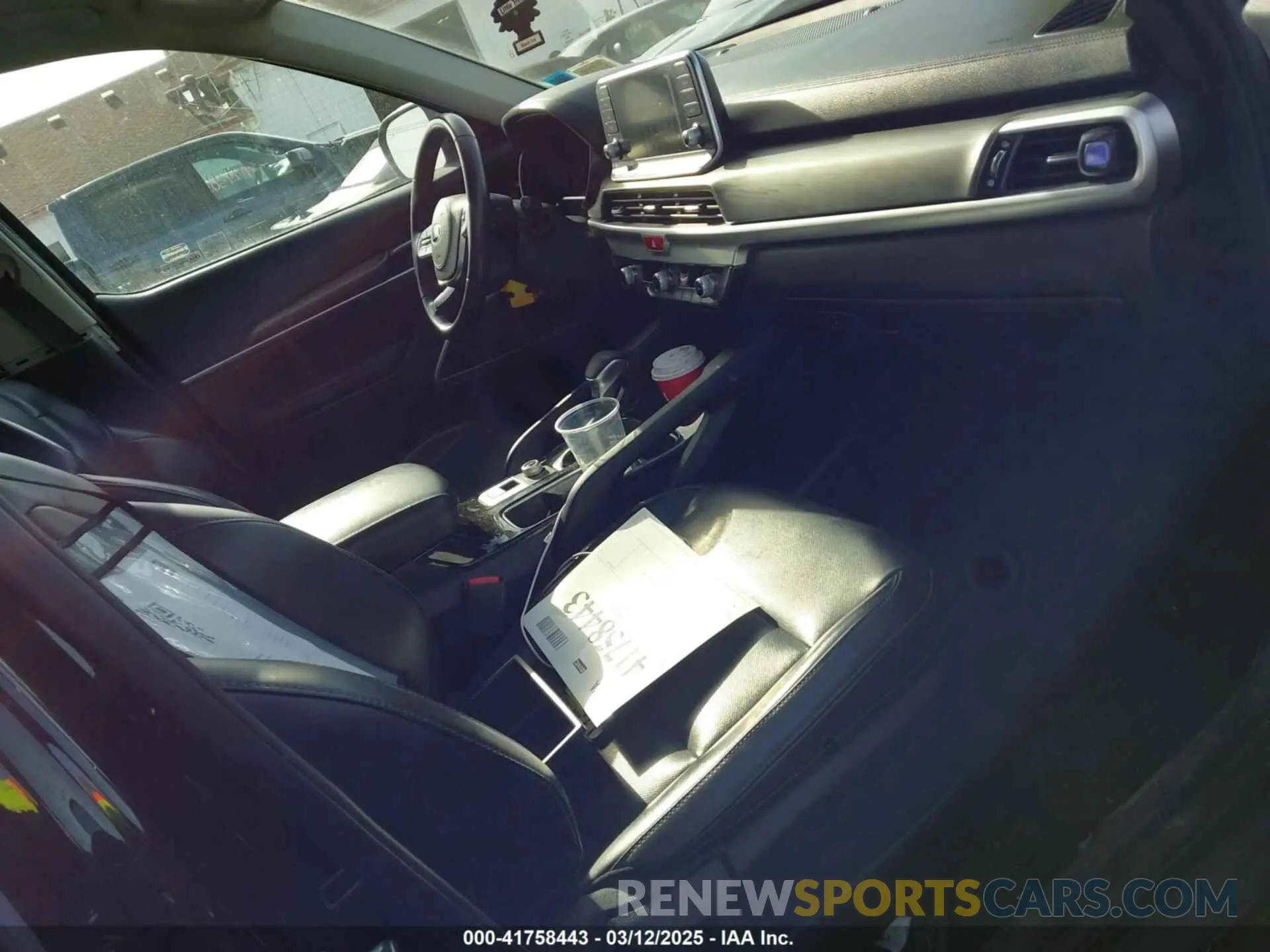5 Photograph of a damaged car 5XYP2DHC5LG051846 KIA TELLURIDE 2020