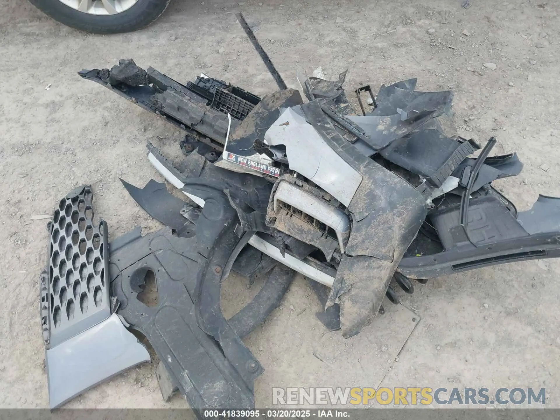 12 Photograph of a damaged car 5XYP2DHC6LG009458 KIA TELLURIDE 2020