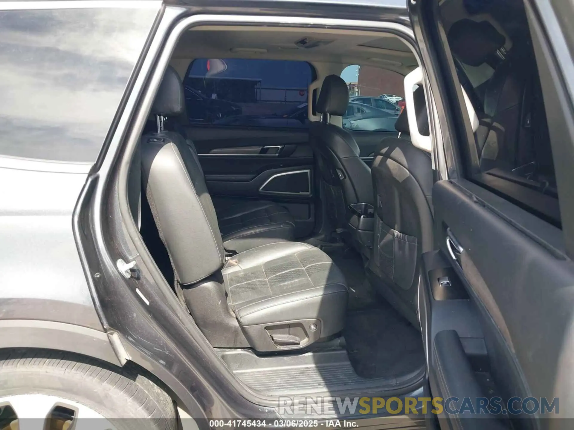 8 Фотография поврежденного автомобиля 5XYP34HC1LG056281 KIA TELLURIDE 2020