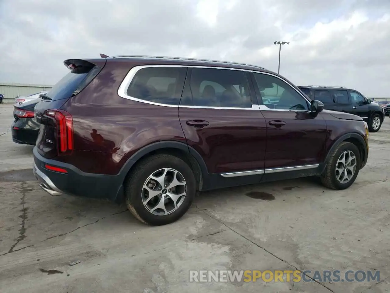 3 Photograph of a damaged car 5XYP34HC9LG007975 KIA TELLURIDE 2020