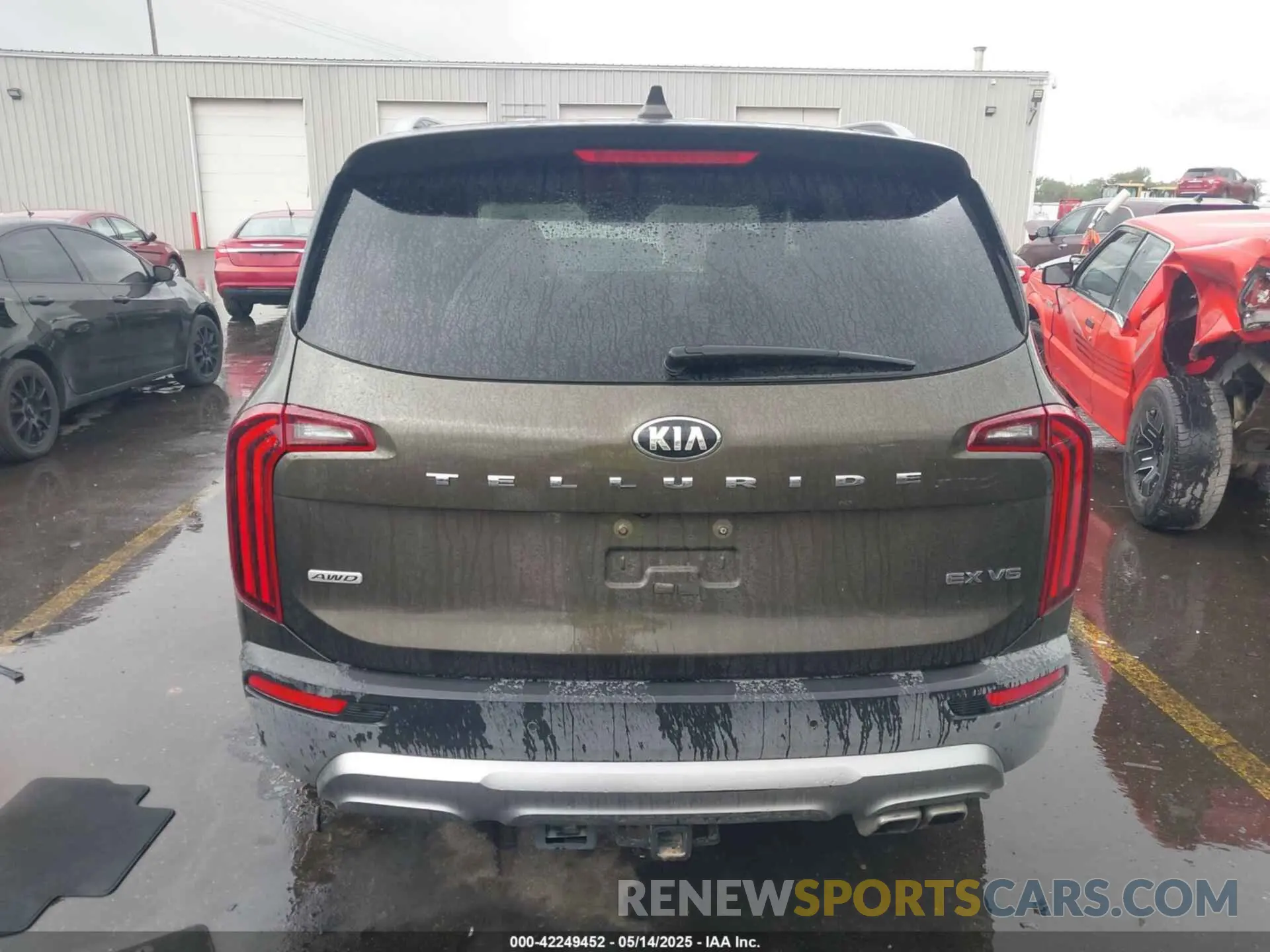 16 Photograph of a damaged car 5XYP3DHC3LG020303 KIA TELLURIDE 2020