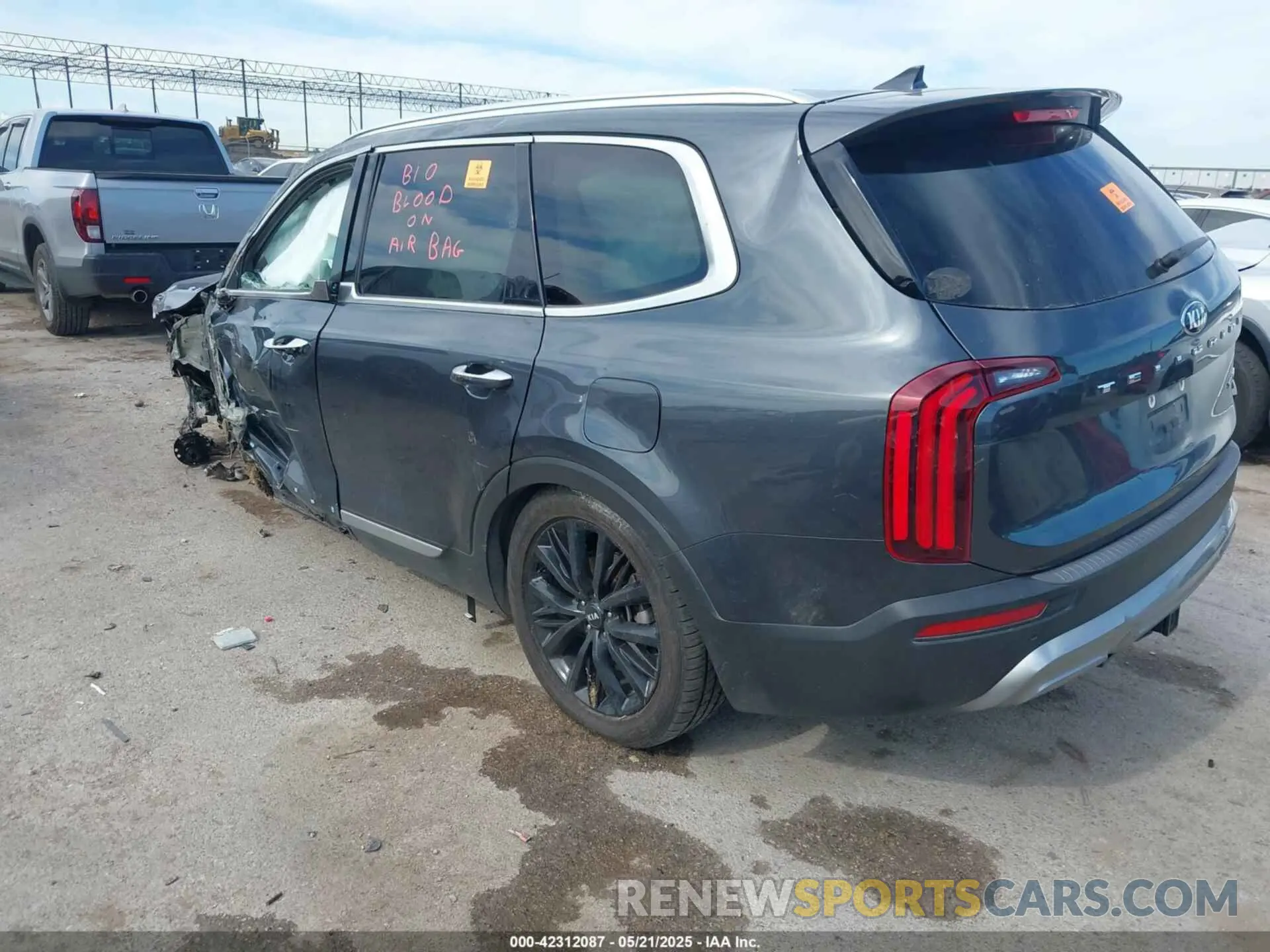 3 Фотография поврежденного автомобиля 5XYP54HC0LG052734 KIA TELLURIDE 2020