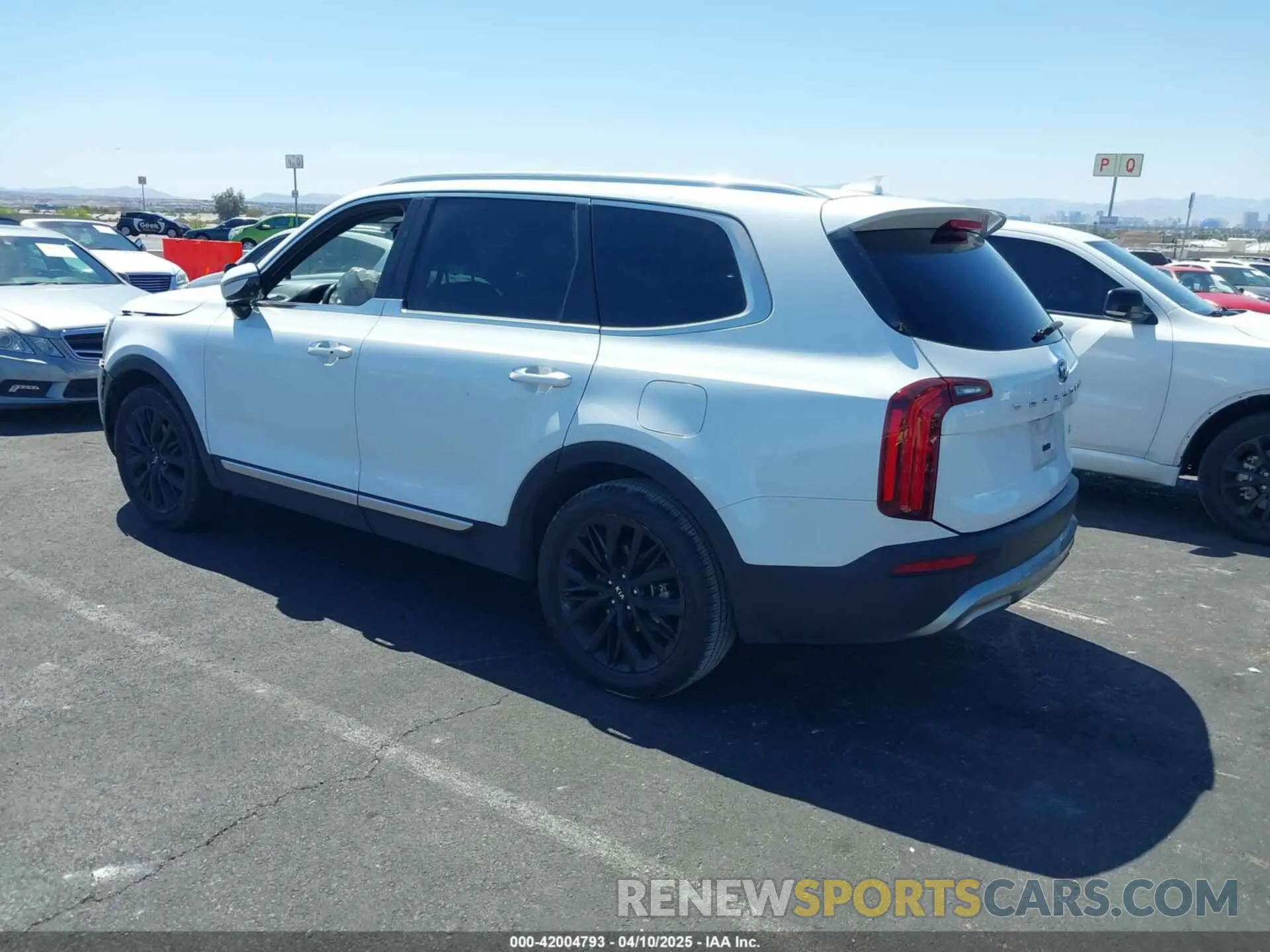 3 Photograph of a damaged car 5XYP54HC7LG055081 KIA TELLURIDE 2020