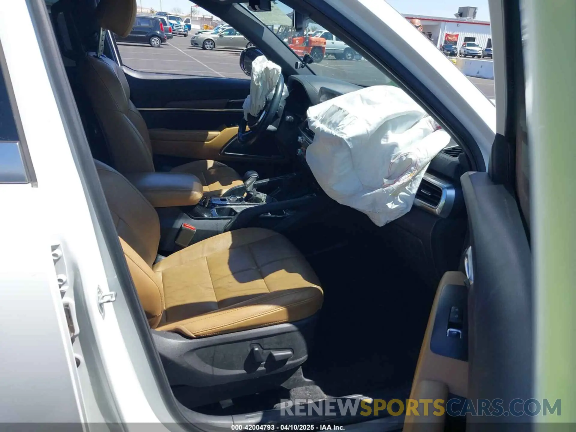 5 Photograph of a damaged car 5XYP54HC7LG055081 KIA TELLURIDE 2020