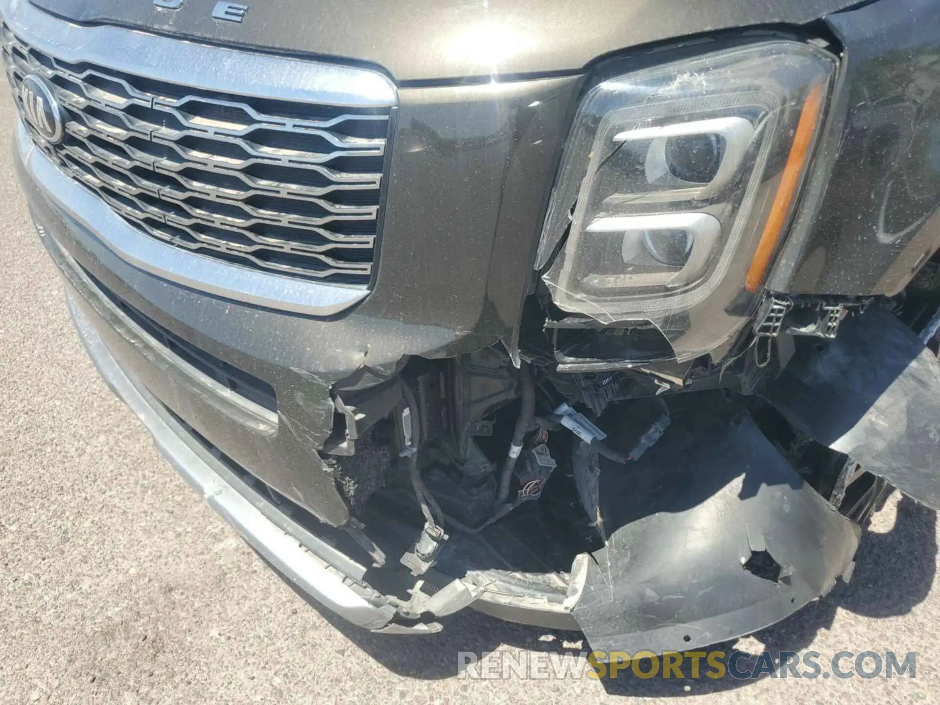 1 Photograph of a damaged car 5XYP54HC9LG037228 KIA TELLURIDE 2020