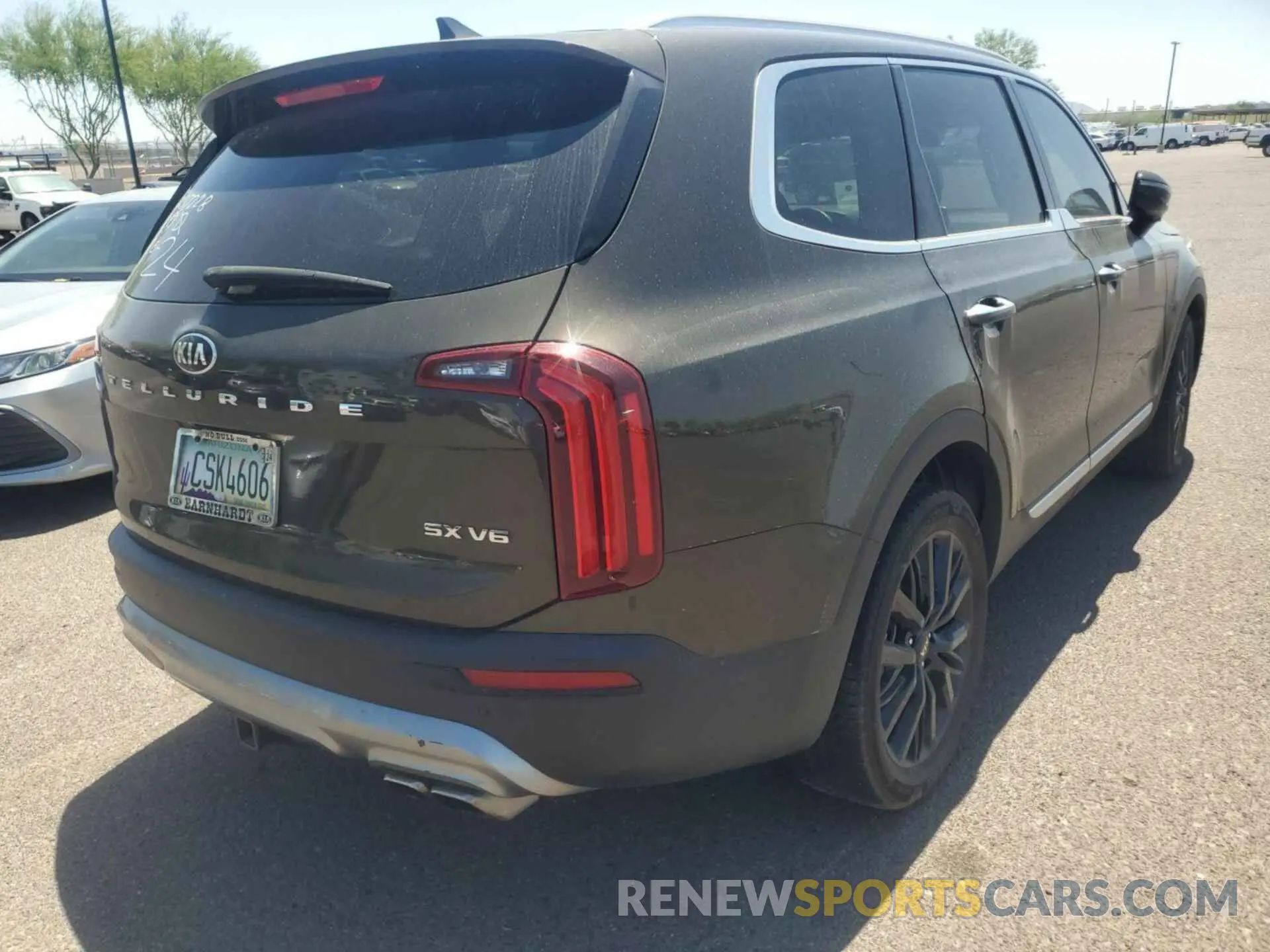 11 Photograph of a damaged car 5XYP54HC9LG037228 KIA TELLURIDE 2020