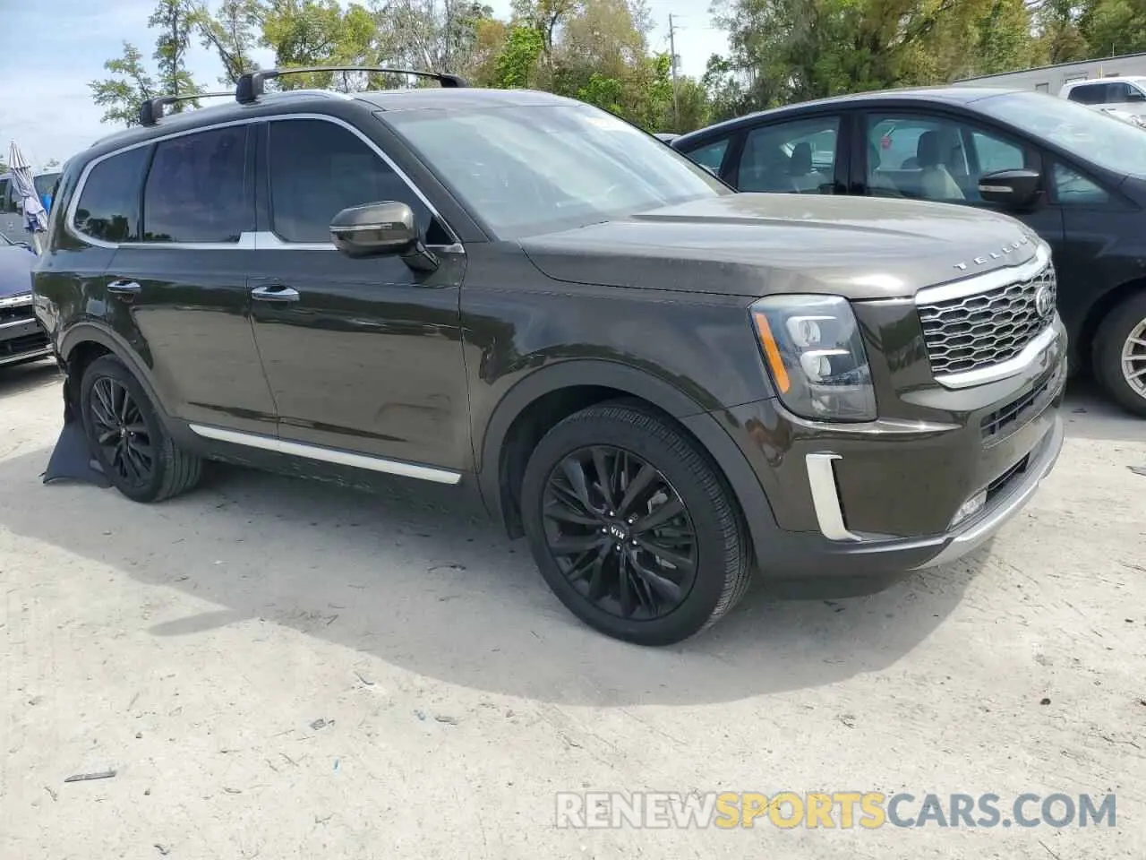 4 Photograph of a damaged car 5XYP54HCXLG040915 KIA TELLURIDE 2020