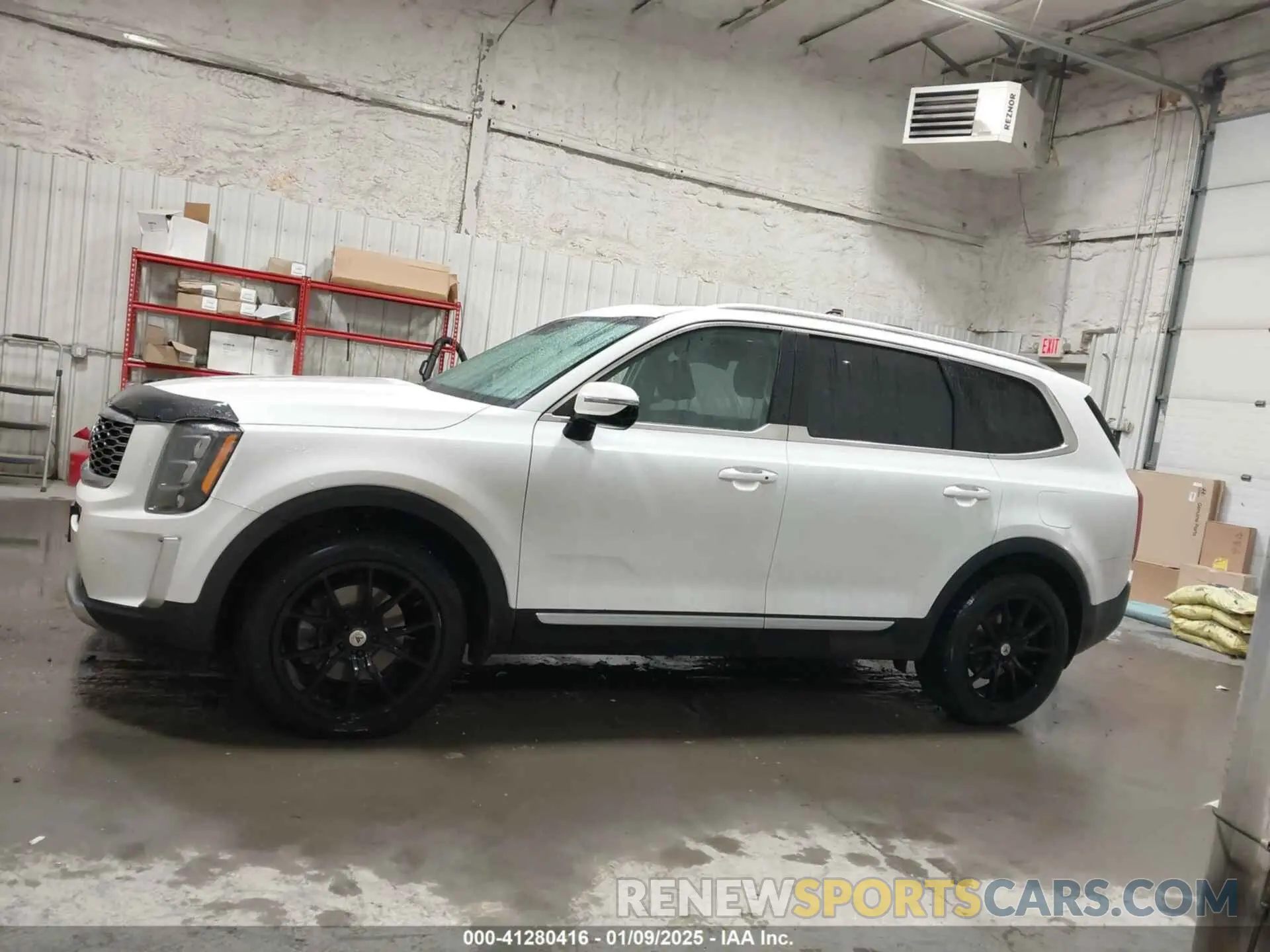 14 Photograph of a damaged car 5XYP5DHC0LG005042 KIA TELLURIDE 2020