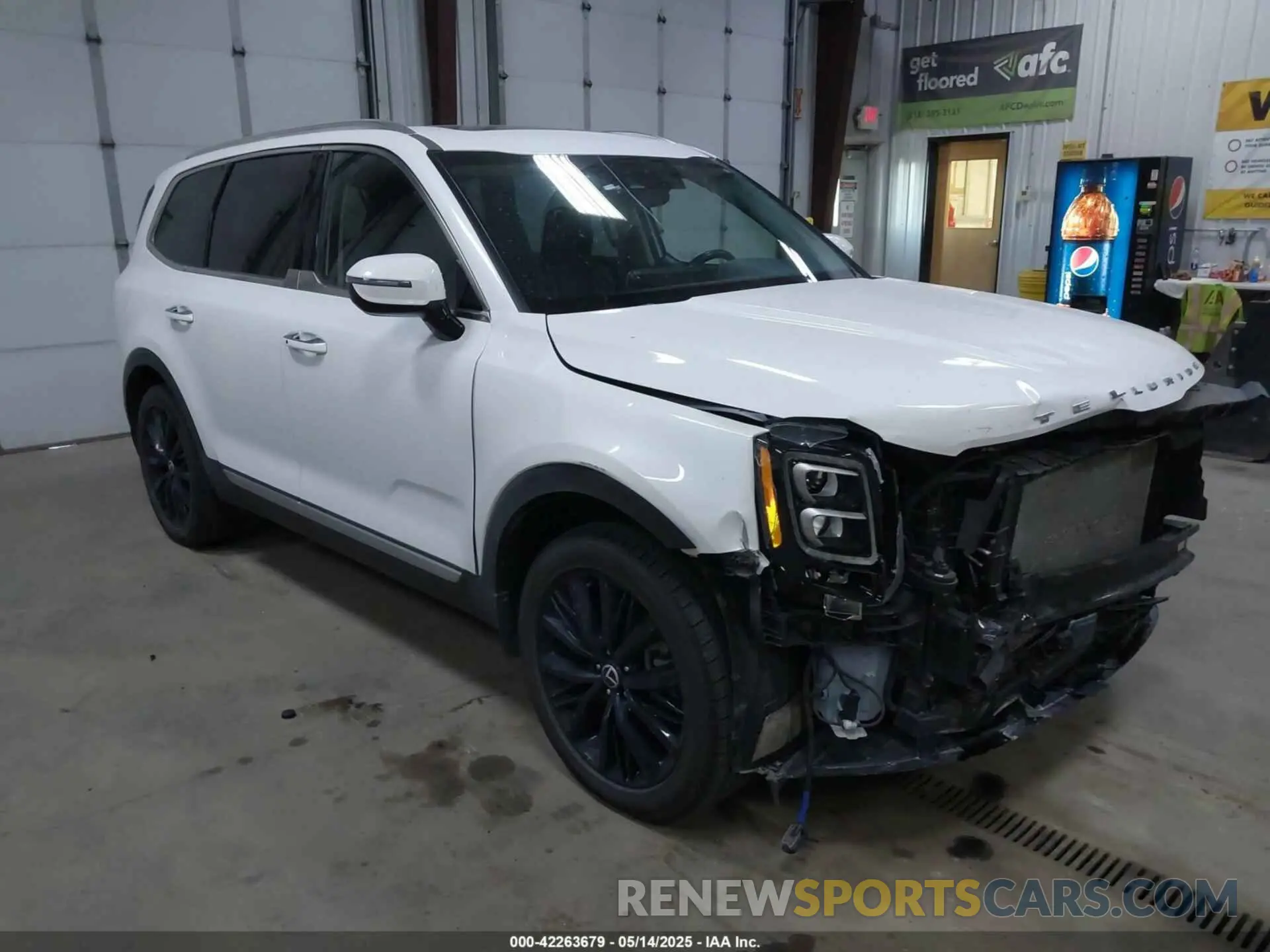 1 Photograph of a damaged car 5XYP5DHC0LG028692 KIA TELLURIDE 2020