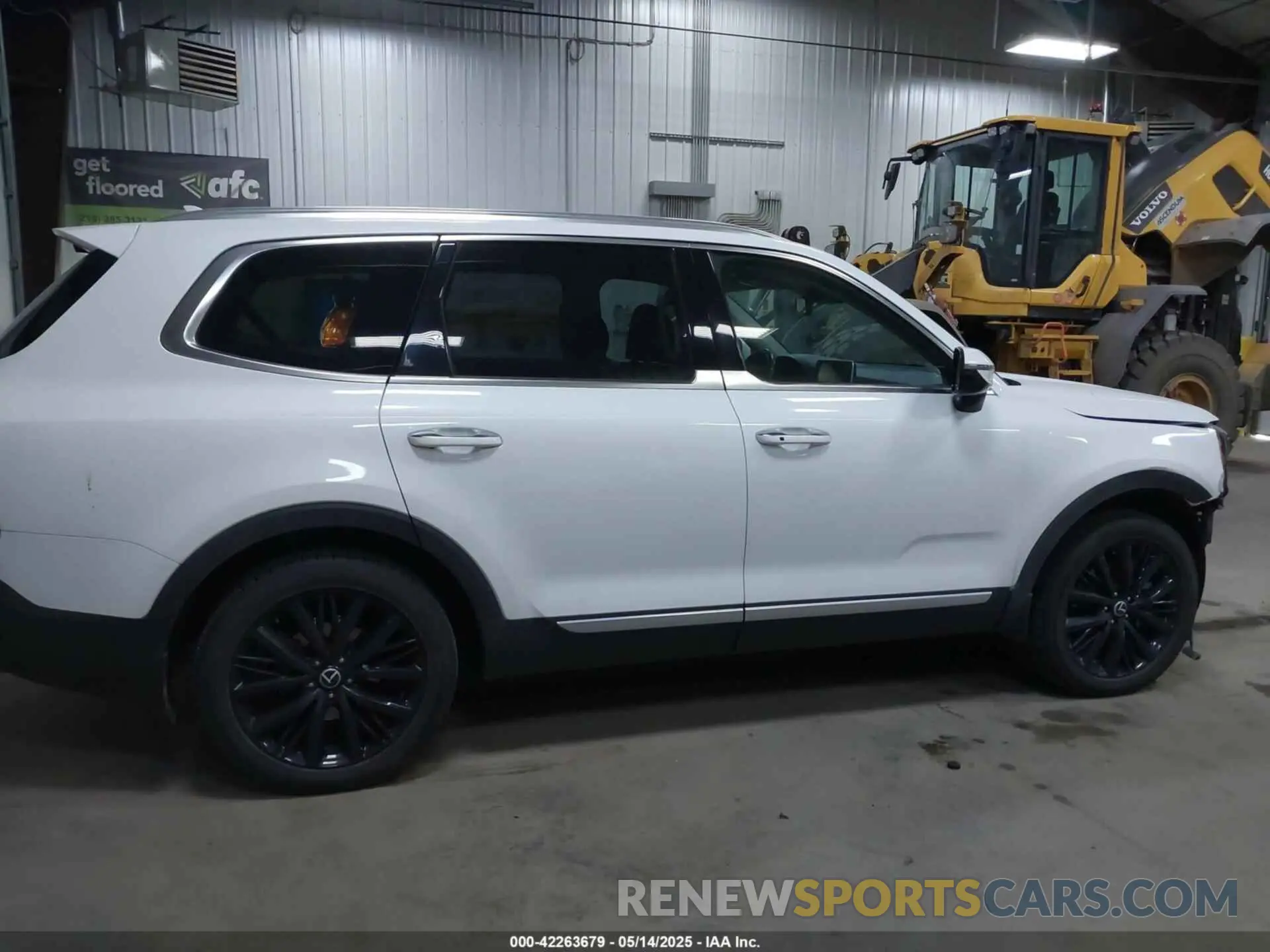 14 Photograph of a damaged car 5XYP5DHC0LG028692 KIA TELLURIDE 2020