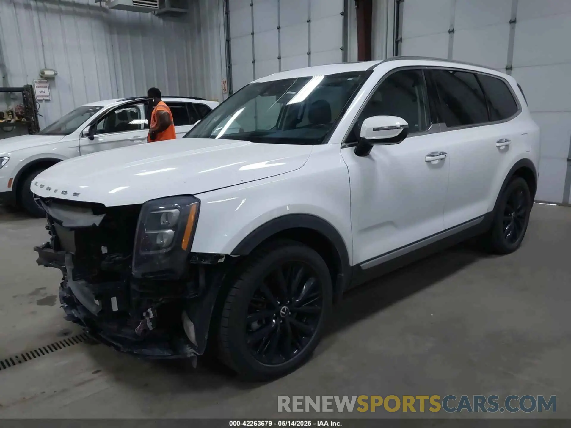2 Photograph of a damaged car 5XYP5DHC0LG028692 KIA TELLURIDE 2020