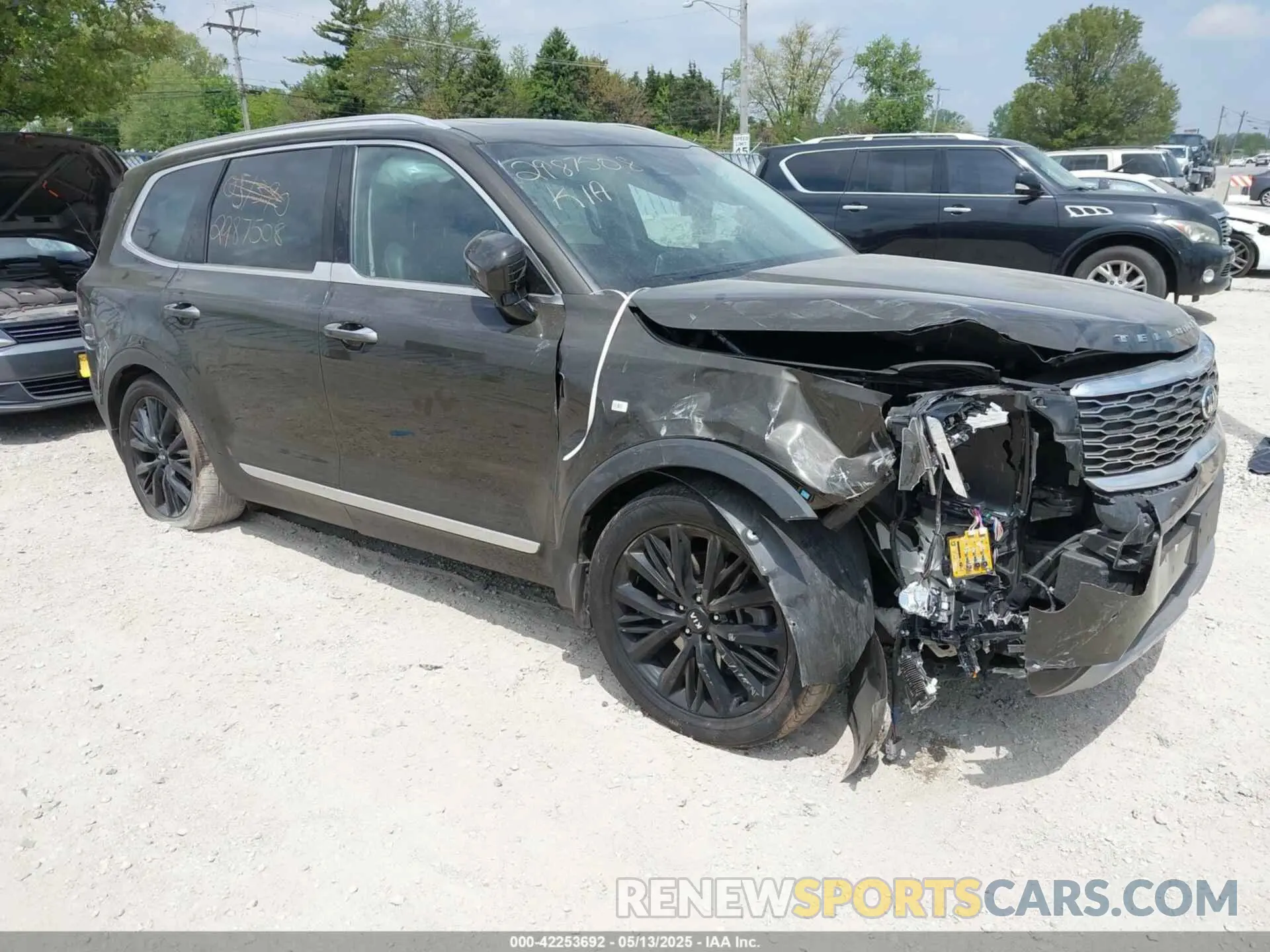 1 Photograph of a damaged car 5XYP5DHC0LG051390 KIA TELLURIDE 2020