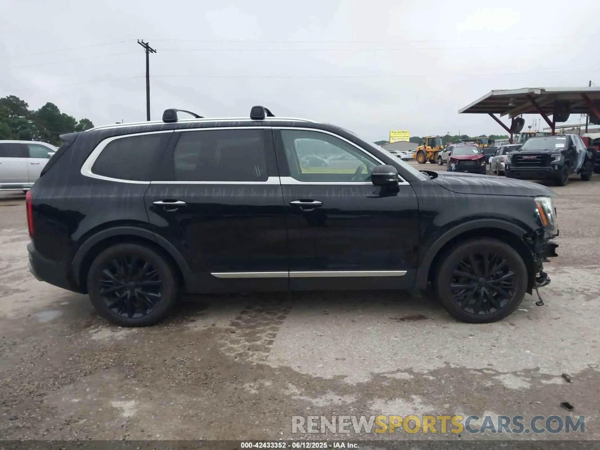 14 Photograph of a damaged car 5XYP5DHC4LG049304 KIA TELLURIDE 2020