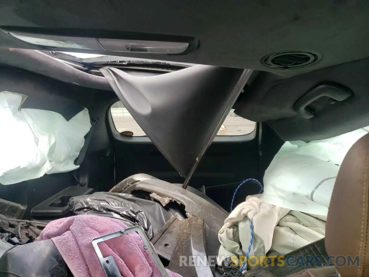 10 Photograph of a damaged car 5XYP5DHC8LG091426 KIA TELLURIDE 2020
