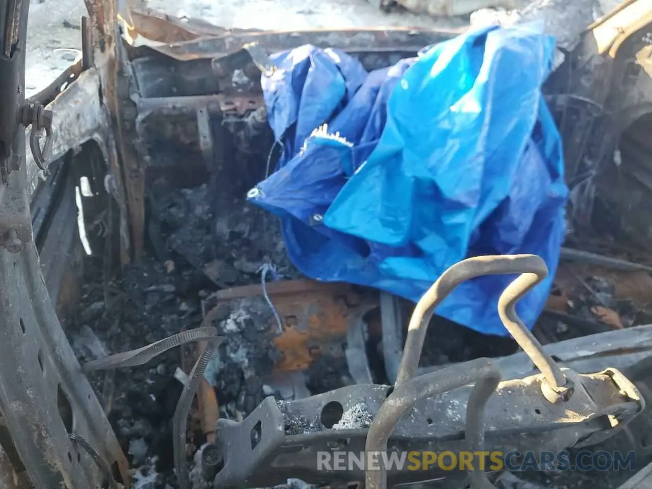 8 Photograph of a damaged car 5XYP5DHCXLG079150 KIA TELLURIDE 2020