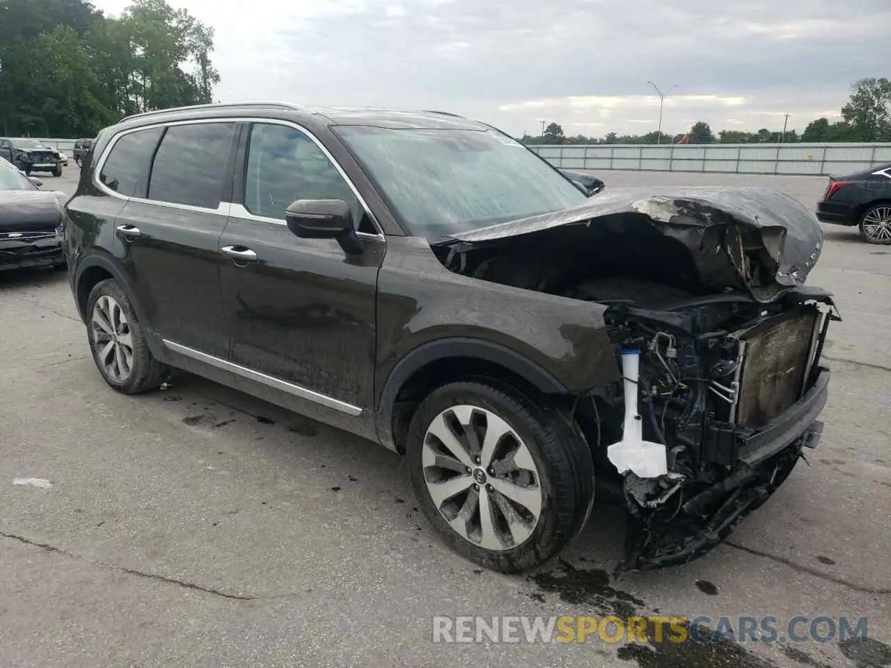 4 Photograph of a damaged car 5XYP64HC0LG054917 KIA TELLURIDE 2020