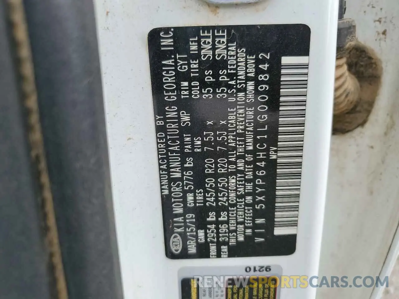 13 Photograph of a damaged car 5XYP64HC1LG009842 KIA TELLURIDE 2020