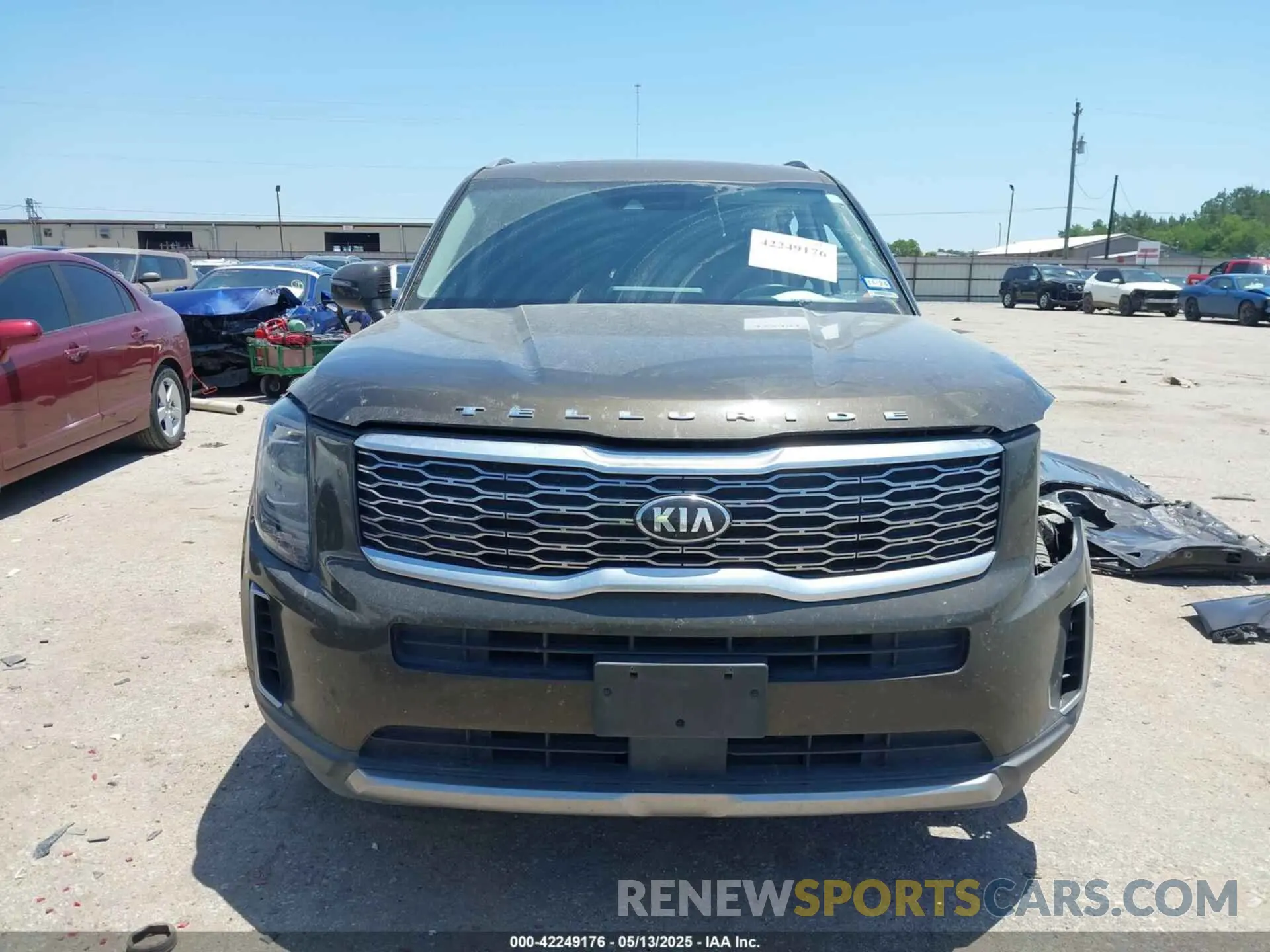 13 Photograph of a damaged car 5XYP64HC2LG054918 KIA TELLURIDE 2020