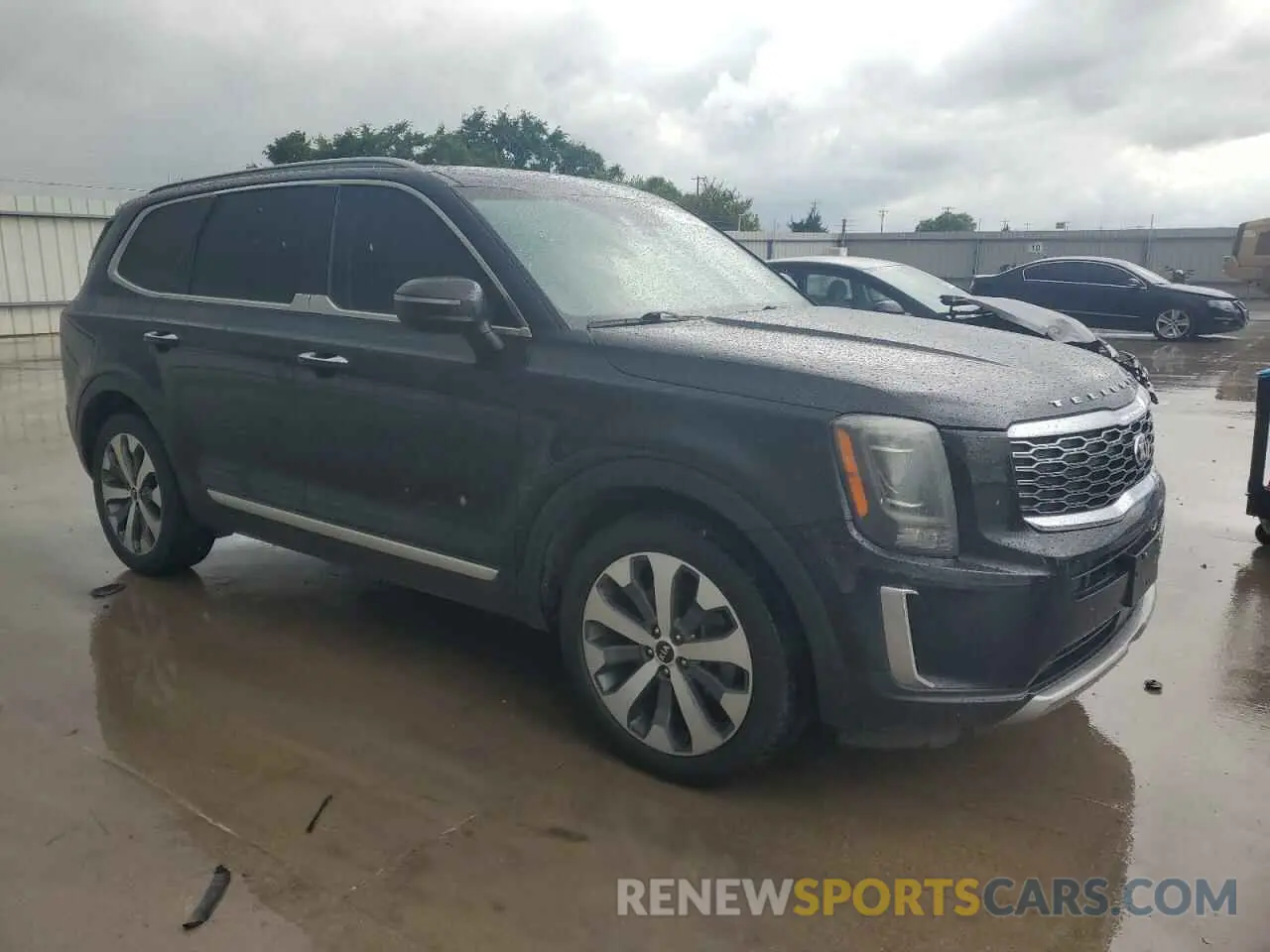 4 Photograph of a damaged car 5XYP64HC4LG029955 KIA TELLURIDE 2020