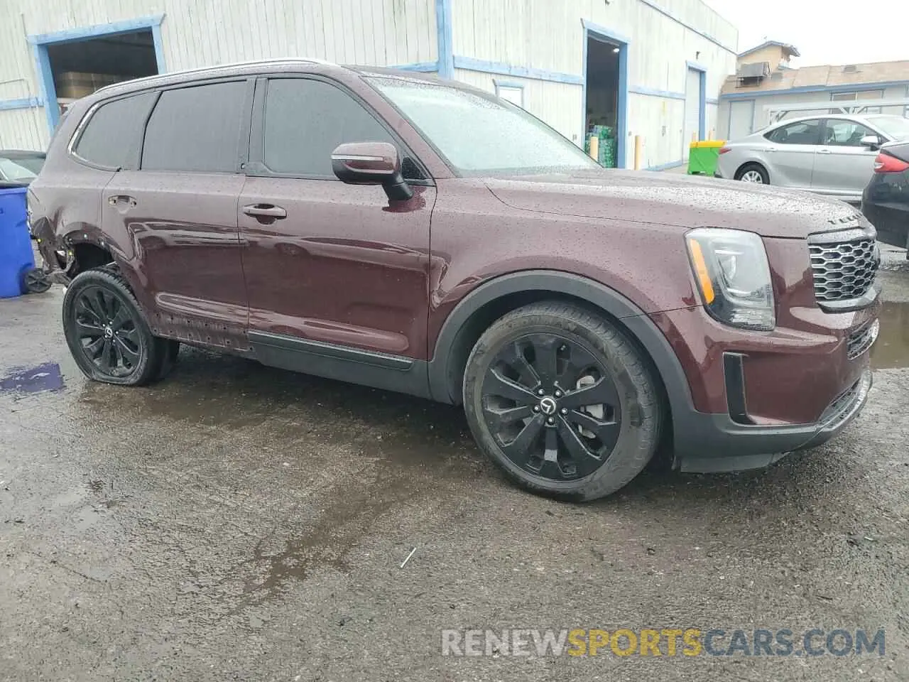 4 Photograph of a damaged car 5XYP64HC5LG013960 KIA TELLURIDE 2020