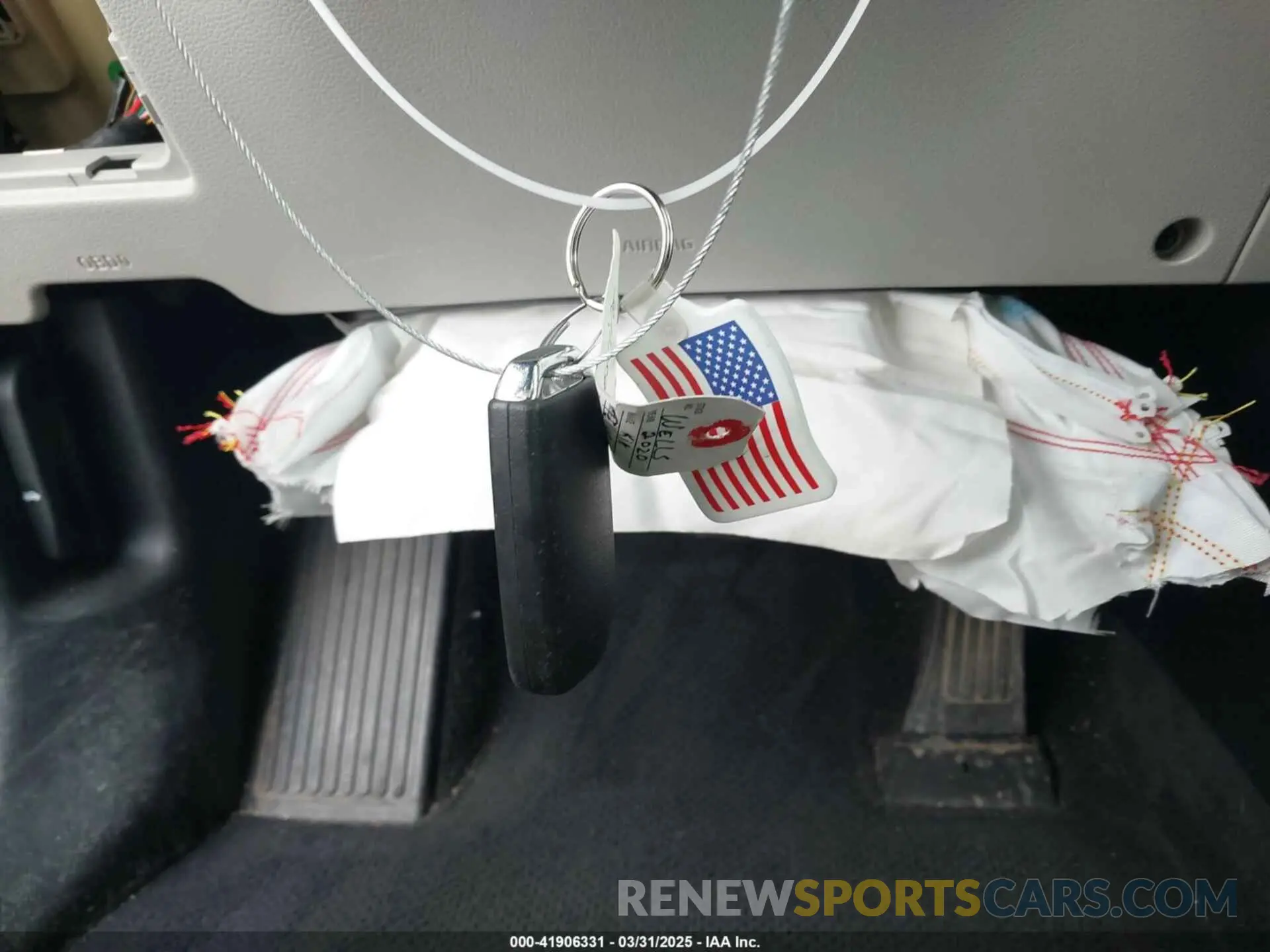 11 Photograph of a damaged car 5XYP64HC5LG020312 KIA TELLURIDE 2020