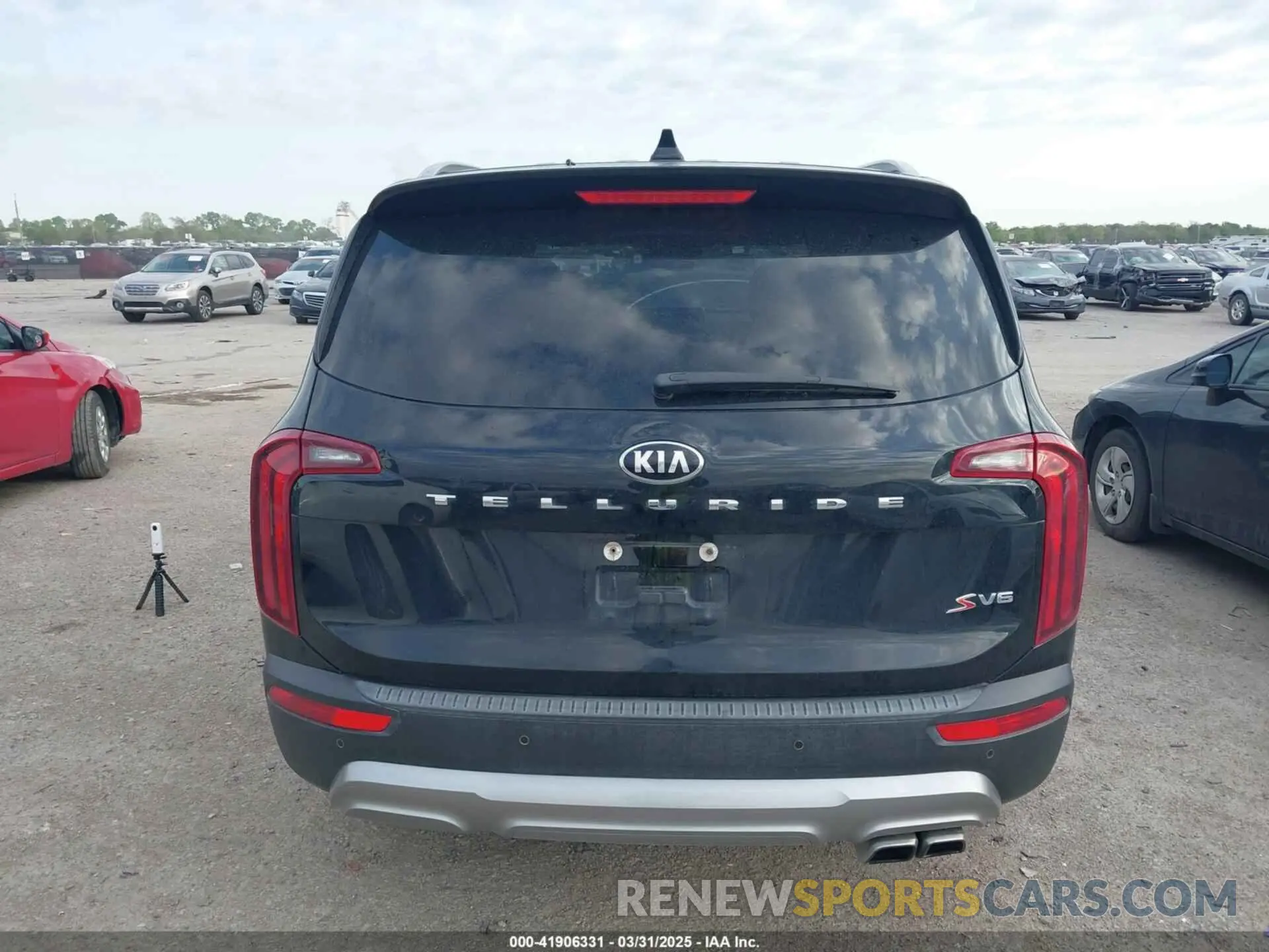 16 Photograph of a damaged car 5XYP64HC5LG020312 KIA TELLURIDE 2020
