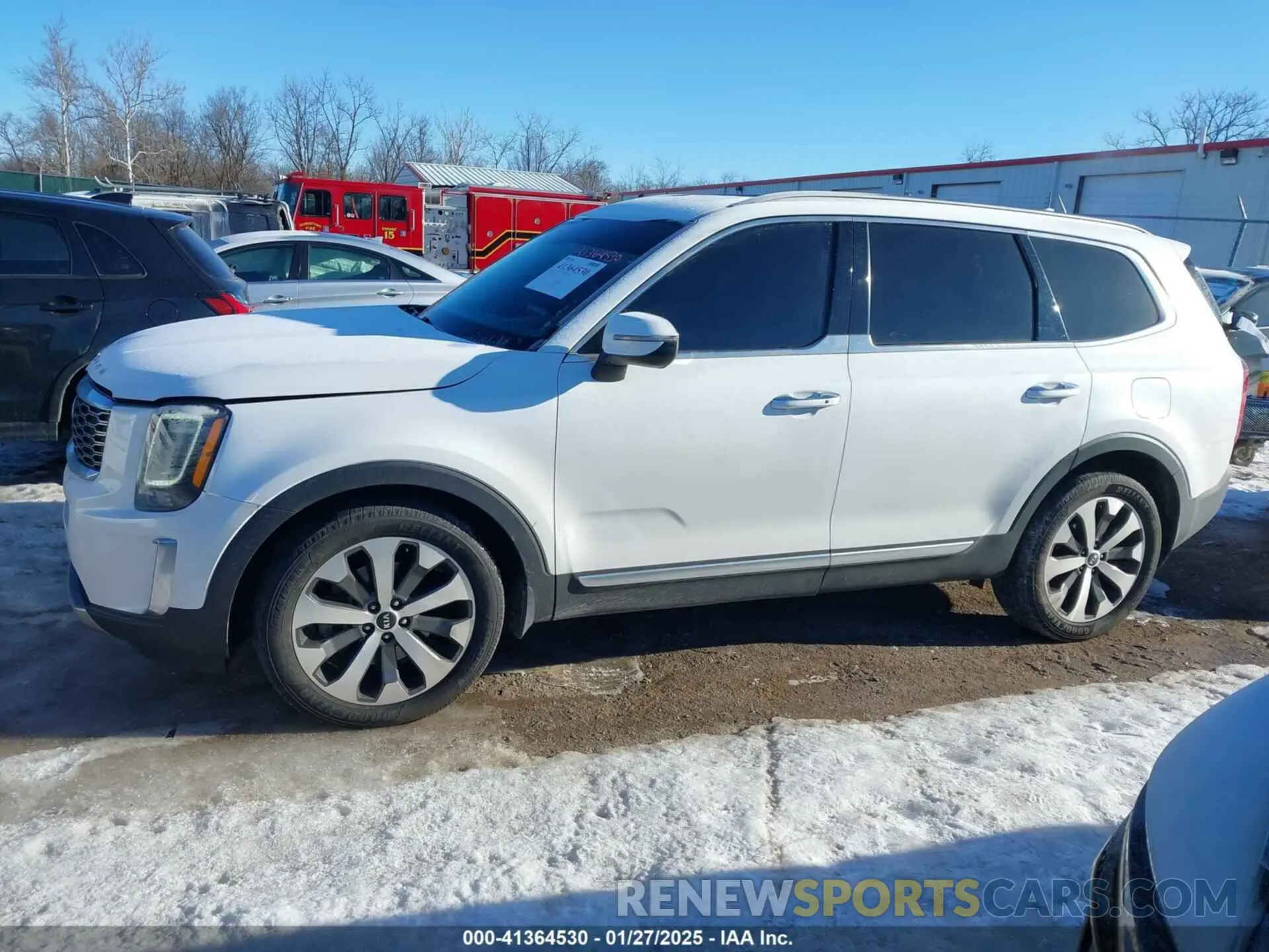 14 Photograph of a damaged car 5XYP64HC6LG093799 KIA TELLURIDE 2020