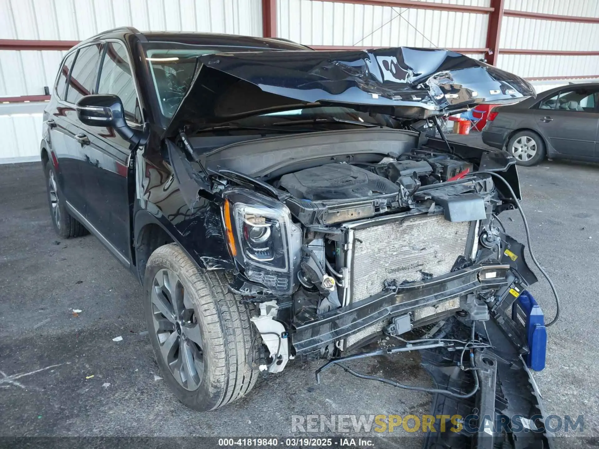 6 Photograph of a damaged car 5XYP6DHC7LG032171 KIA TELLURIDE 2020