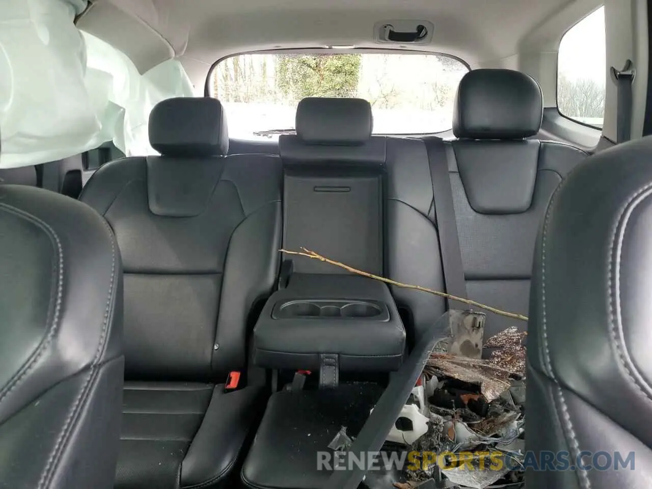 10 Photograph of a damaged car 5XYP2DHC8MG160478 KIA TELLURIDE 2021