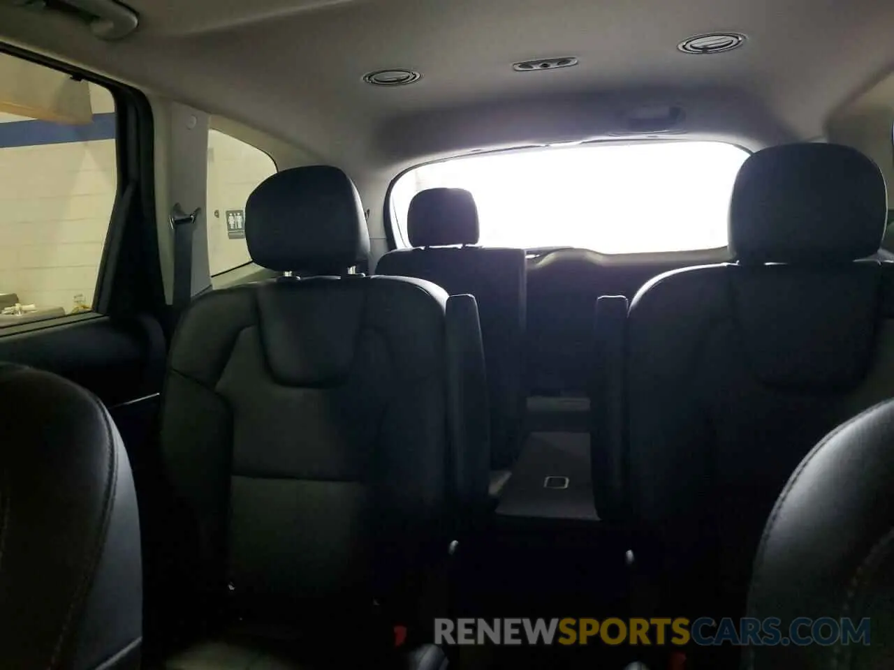 10 Photograph of a damaged car 5XYP34HC0MG183248 KIA TELLURIDE 2021