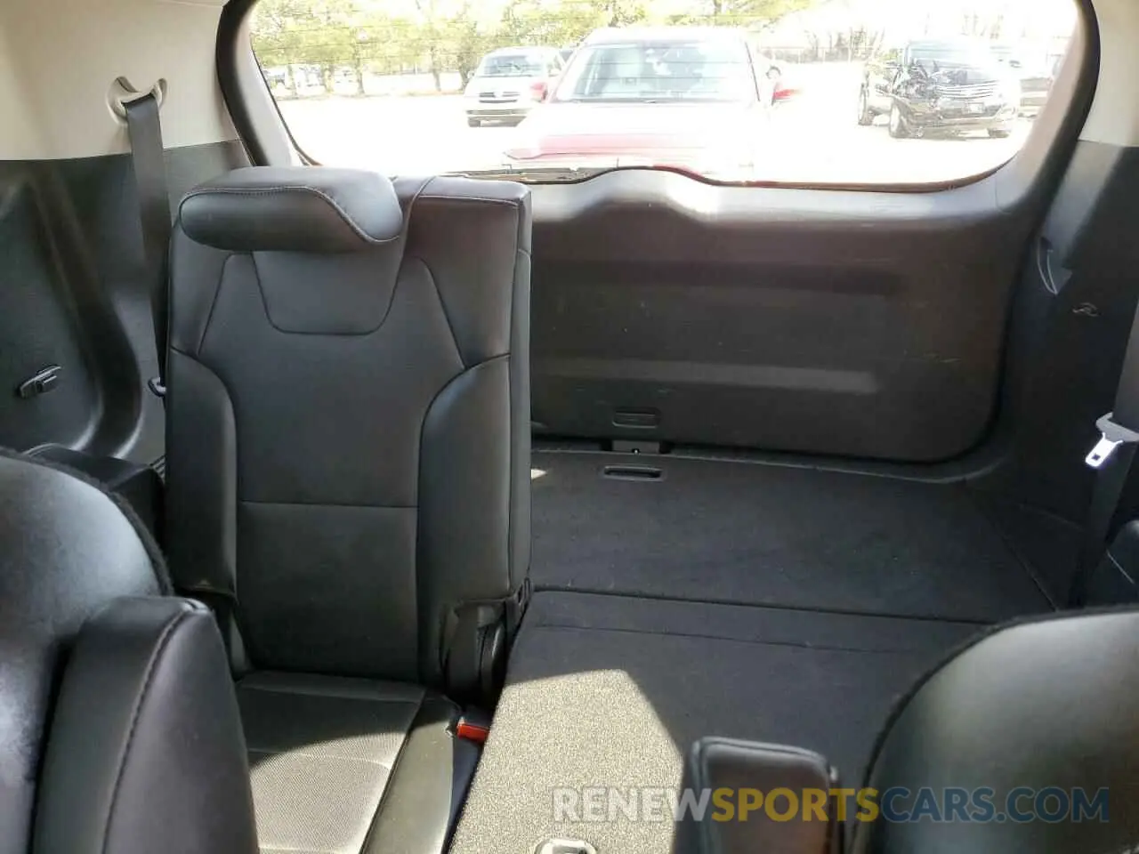 10 Photograph of a damaged car 5XYP34HC0MG183833 KIA TELLURIDE 2021