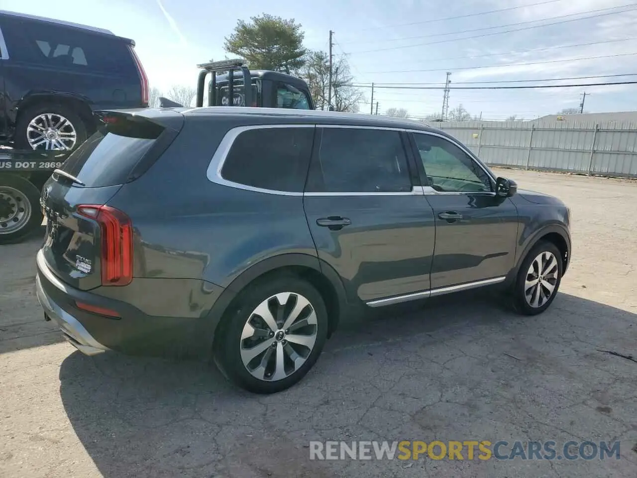 3 Photograph of a damaged car 5XYP34HC0MG183833 KIA TELLURIDE 2021