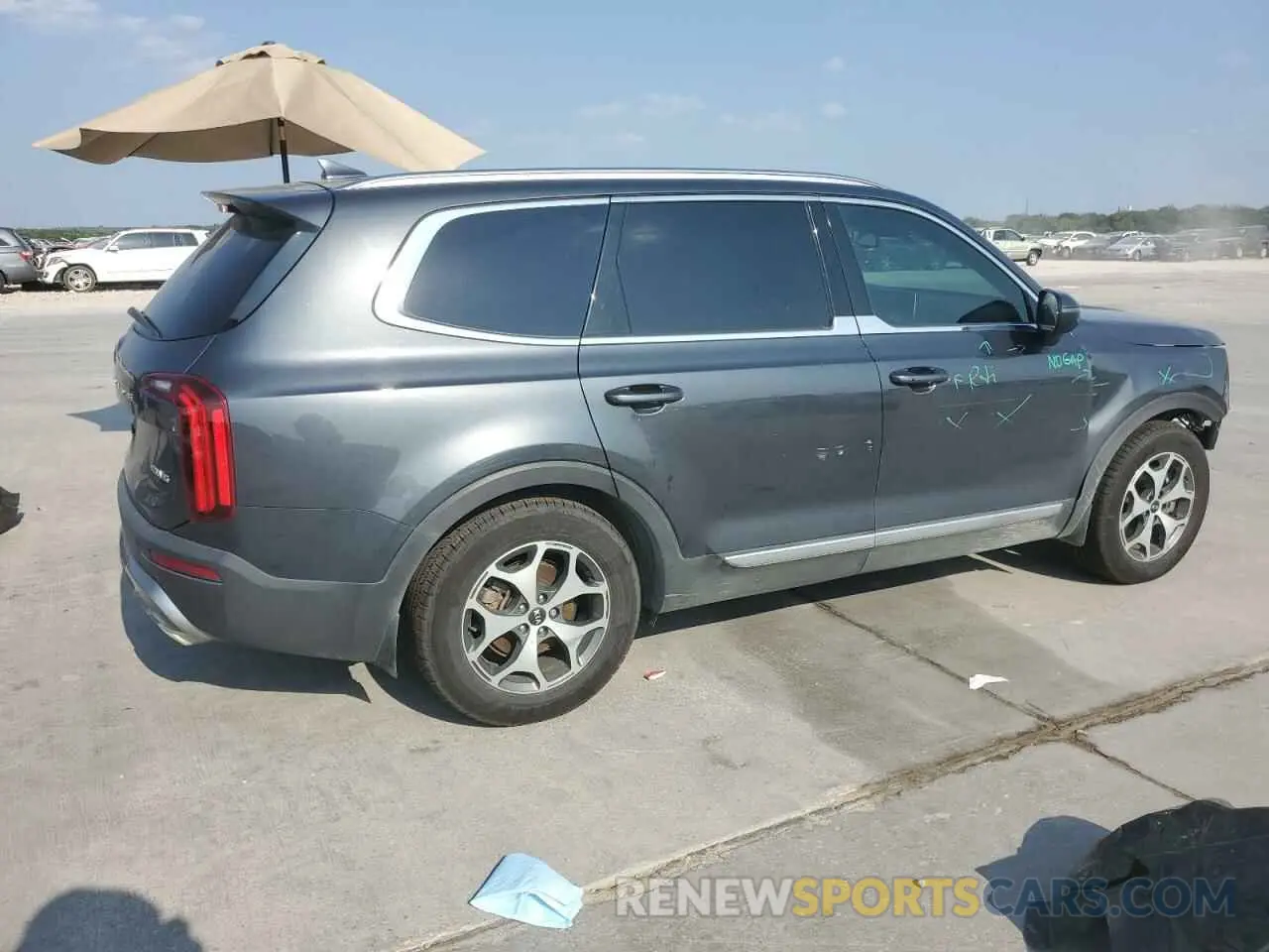 3 Photograph of a damaged car 5XYP34HC2MG122466 KIA TELLURIDE 2021