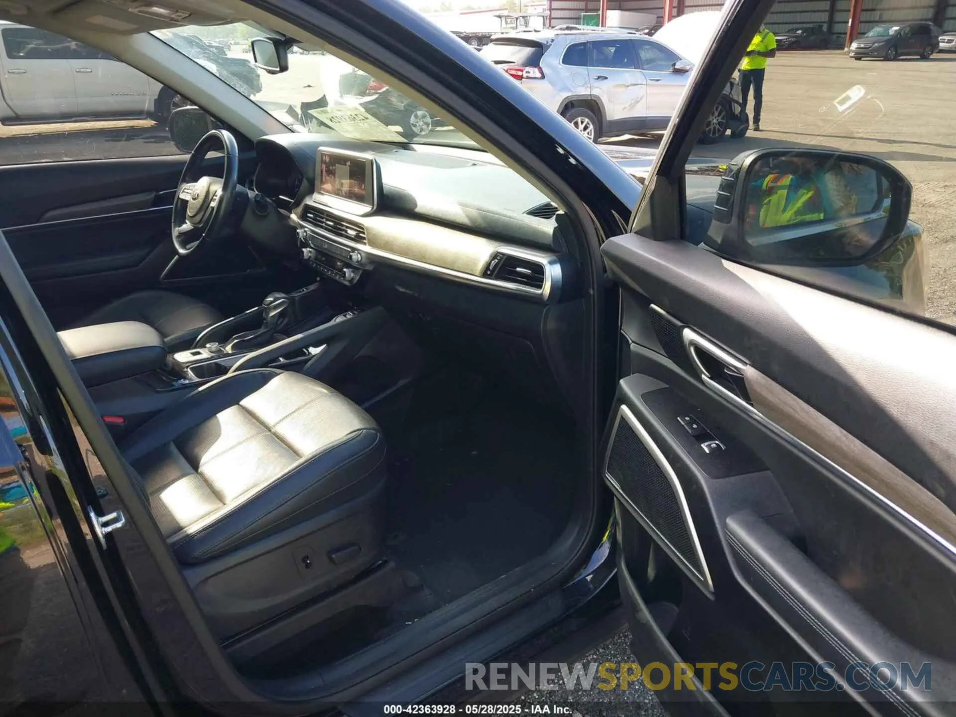5 Photograph of a damaged car 5XYP34HC4MG170731 KIA TELLURIDE 2021