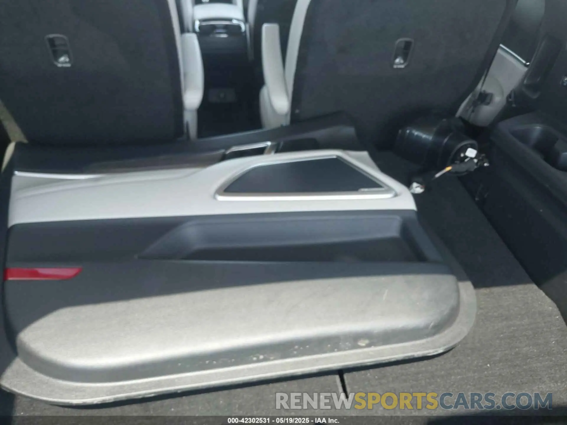 12 Photograph of a damaged car 5XYP34HC5MG134921 KIA TELLURIDE 2021
