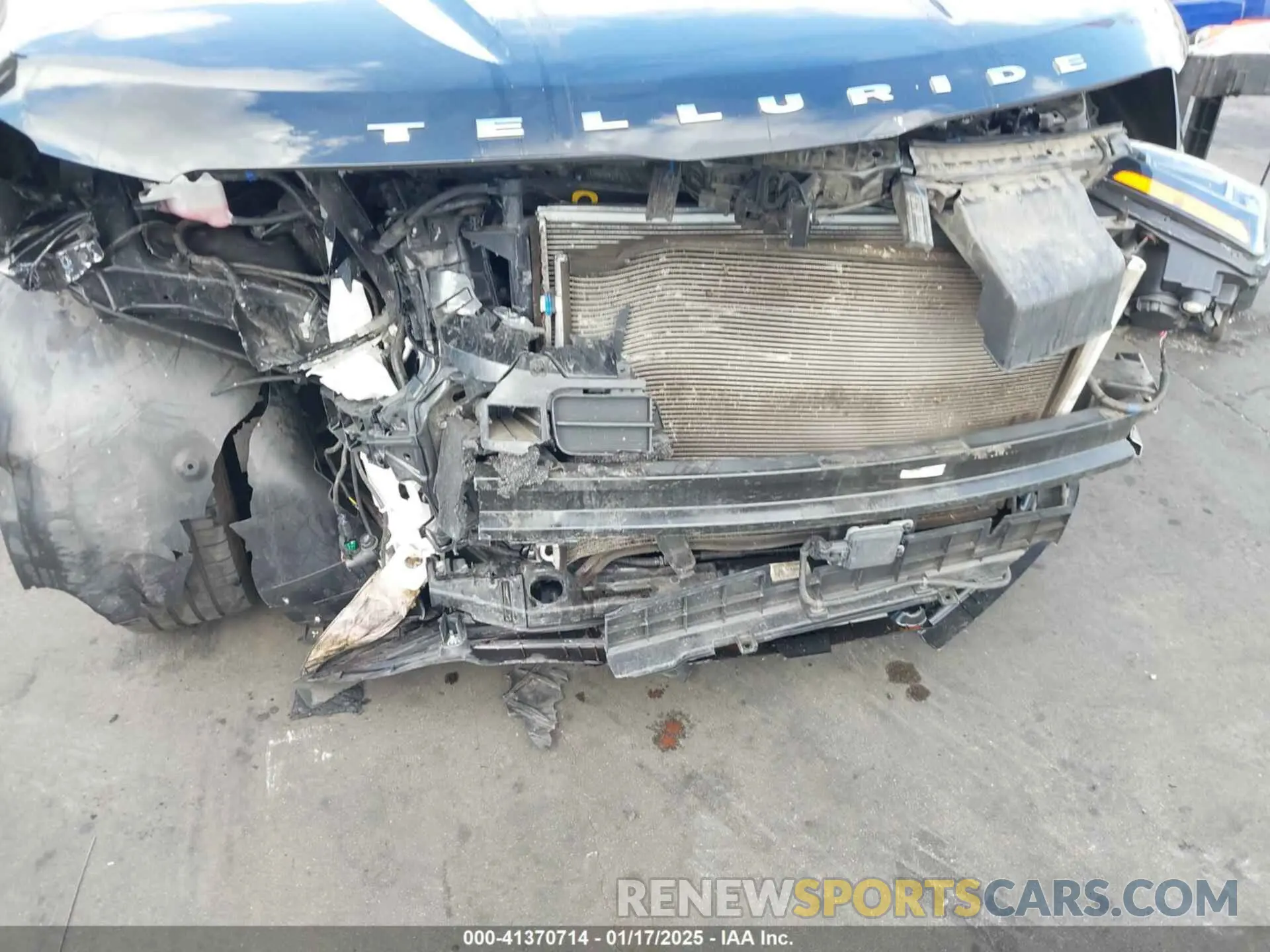 19 Photograph of a damaged car 5XYP34HC7MG184185 KIA TELLURIDE 2021