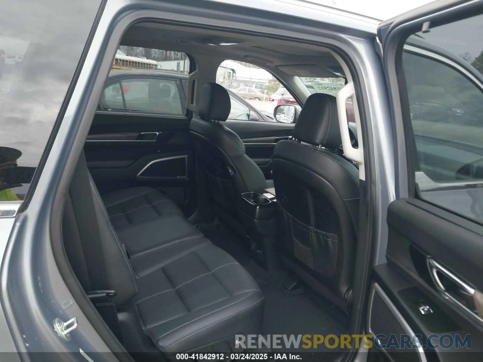 8 Photograph of a damaged car 5XYP34HCXMG123526 KIA TELLURIDE 2021