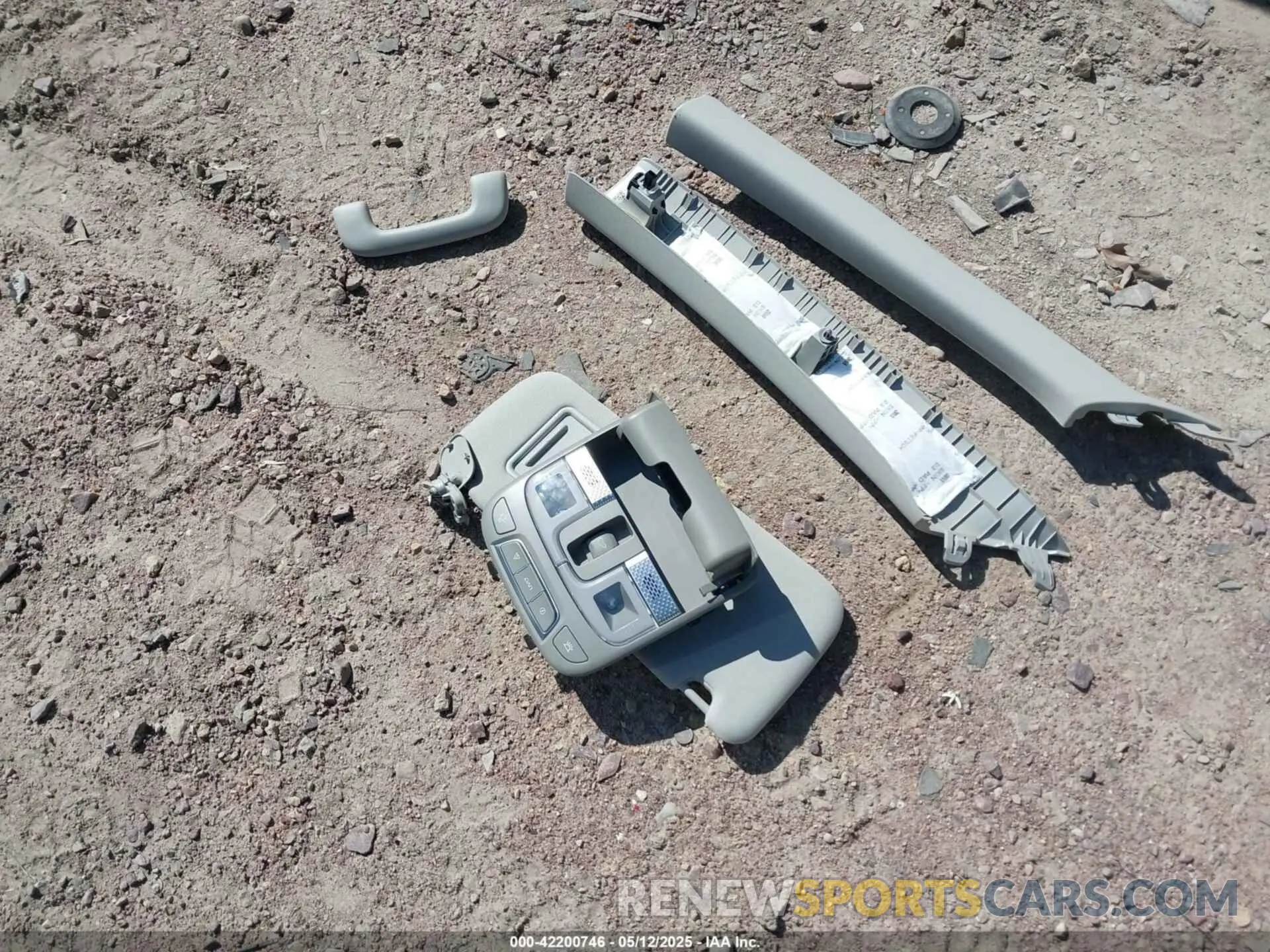 12 Photograph of a damaged car 5XYP3DHC9MG113716 KIA TELLURIDE 2021