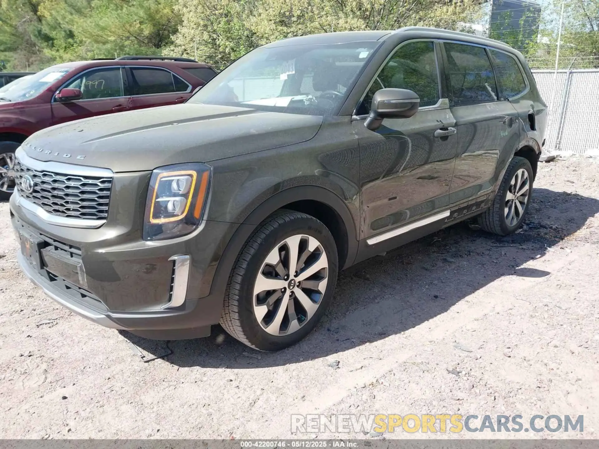 2 Photograph of a damaged car 5XYP3DHC9MG113716 KIA TELLURIDE 2021