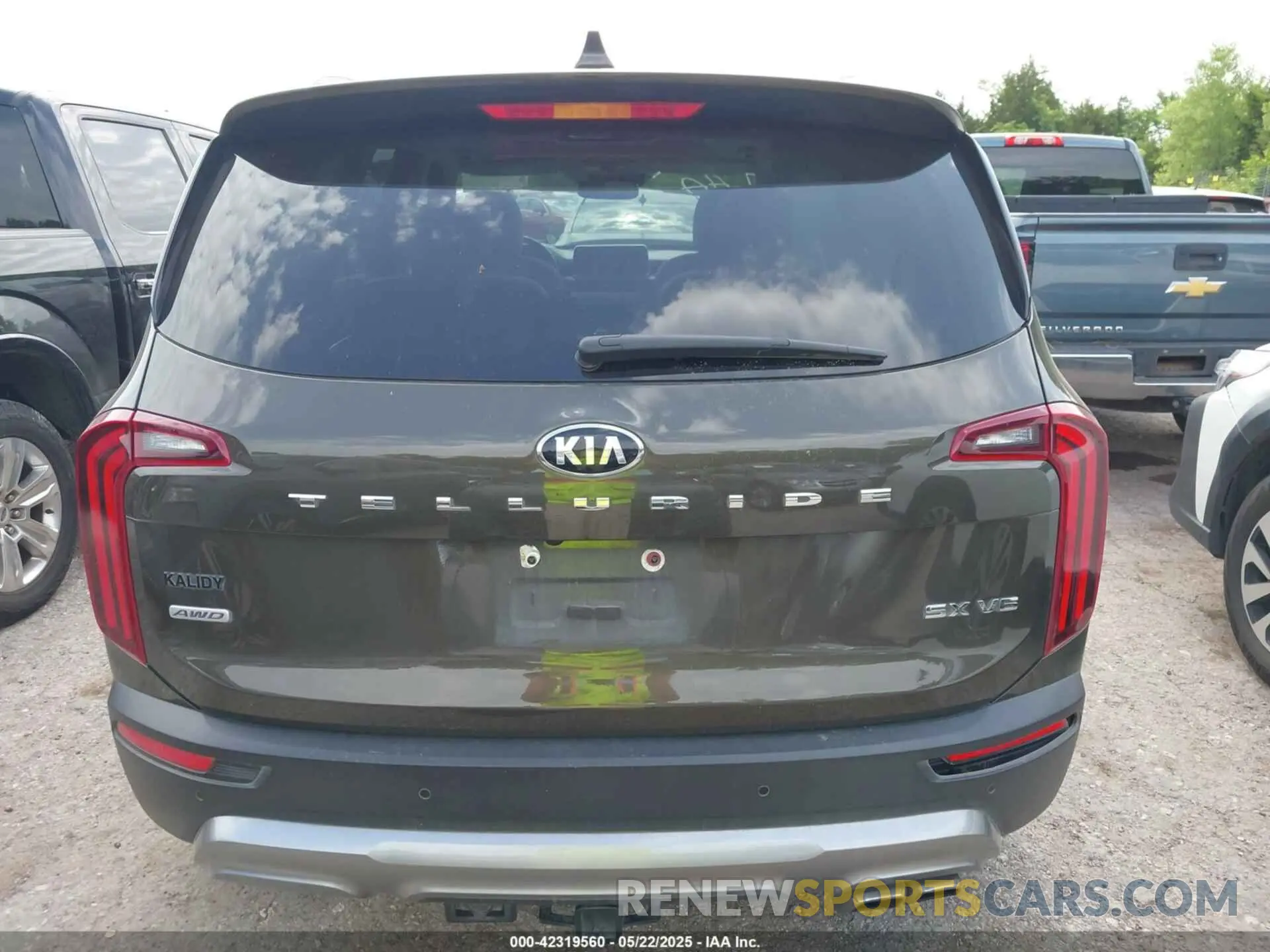 16 Photograph of a damaged car 5XYP5DHC0MG171935 KIA TELLURIDE 2021